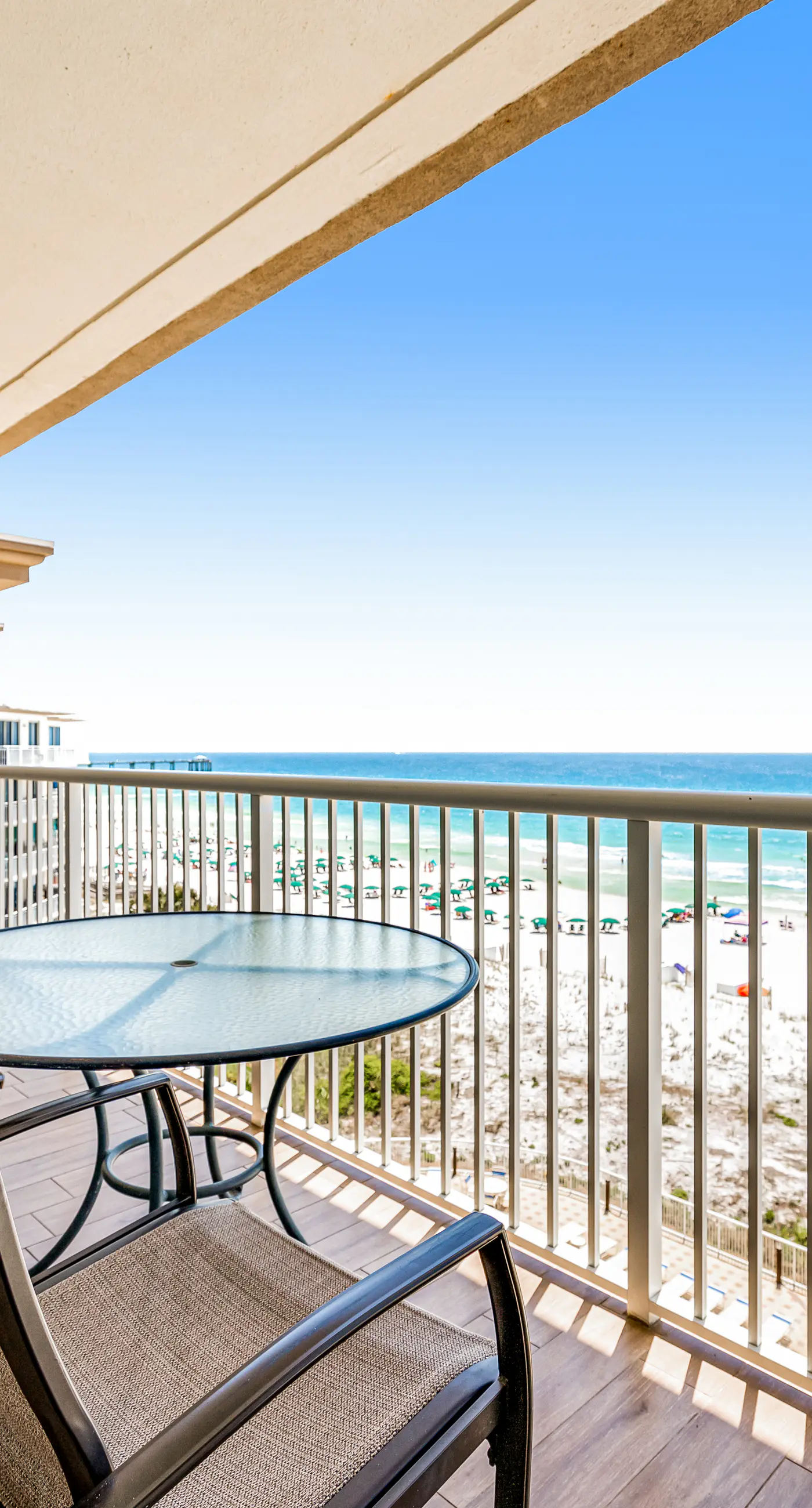 Sixth Floor, Oceanfront Gulf-Front Condo w/ Shared Pool