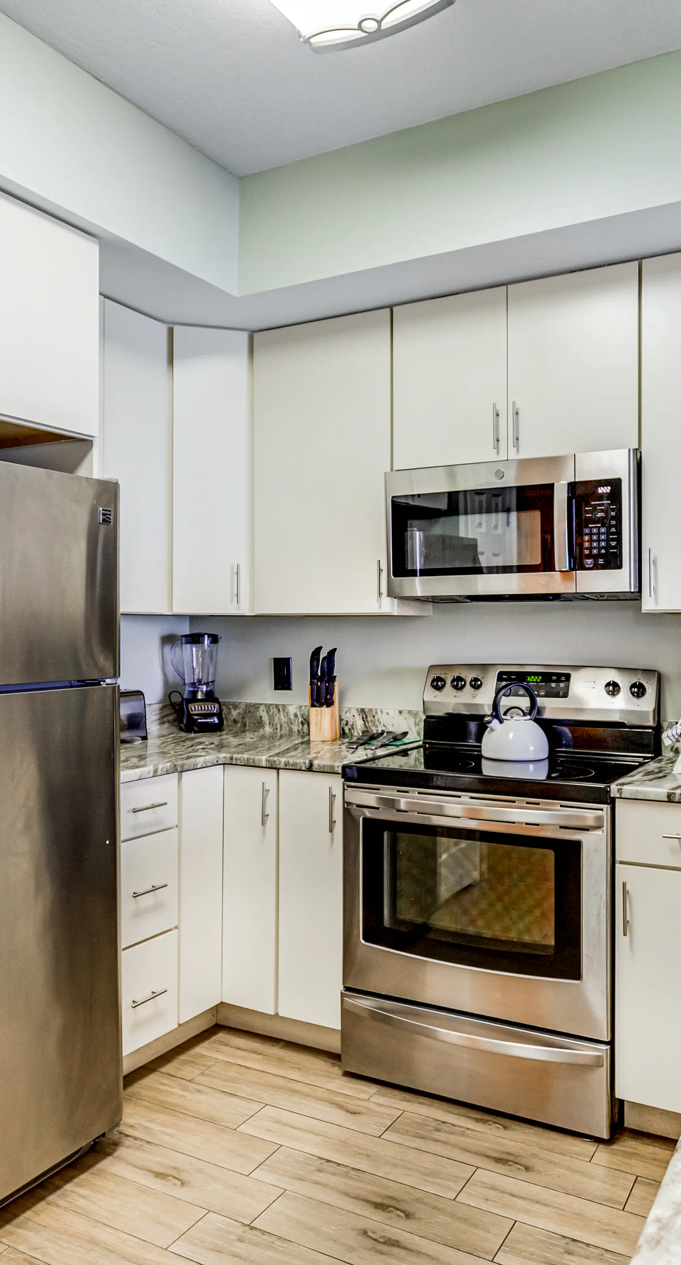 Sixth Floor, Oceanfront Gulf-Front Condo w/ Shared Pool