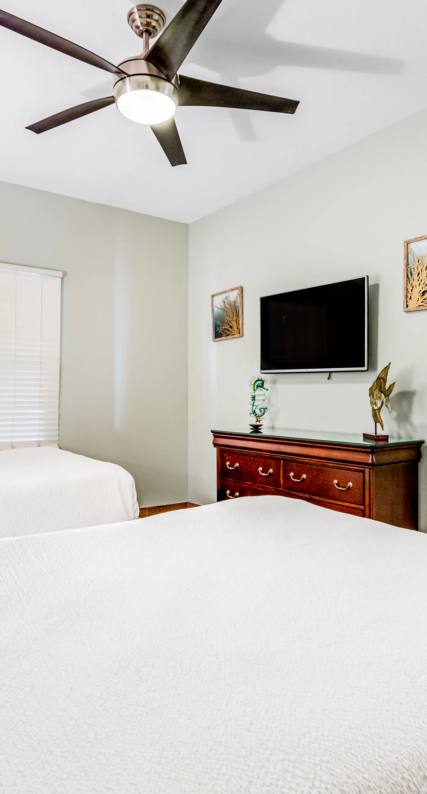 Sixth Floor, Oceanfront Gulf-Front Condo w/ Shared Pool