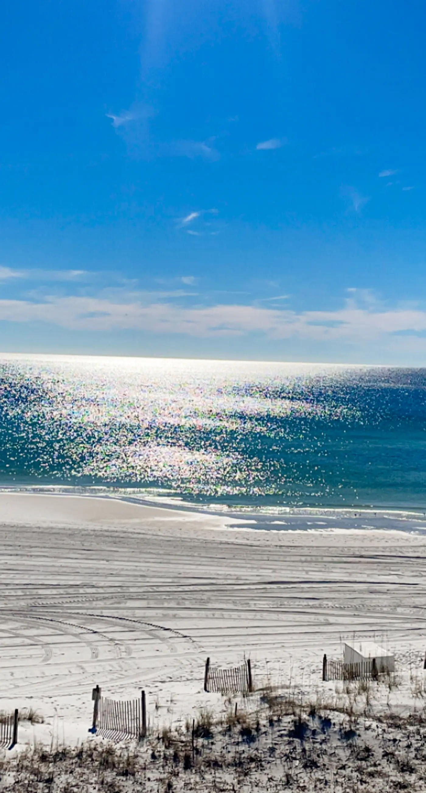 Casa Breeze - Gorgeous coastal townhome with outdoor space & close to beach