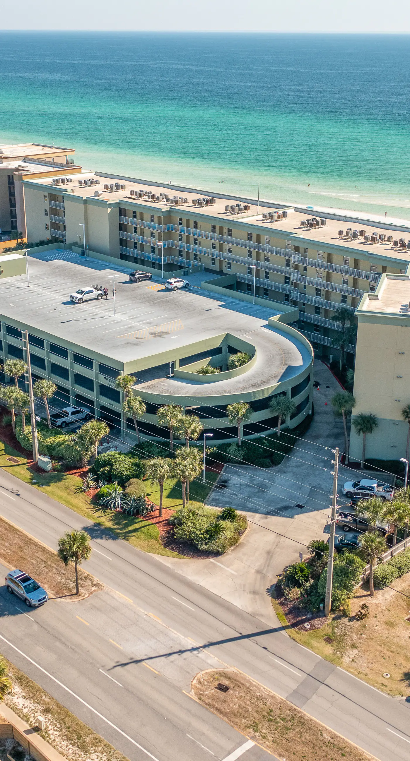 Waters Edge 306- Beachfront condo with beach access, Gulf views, pools & balcony
