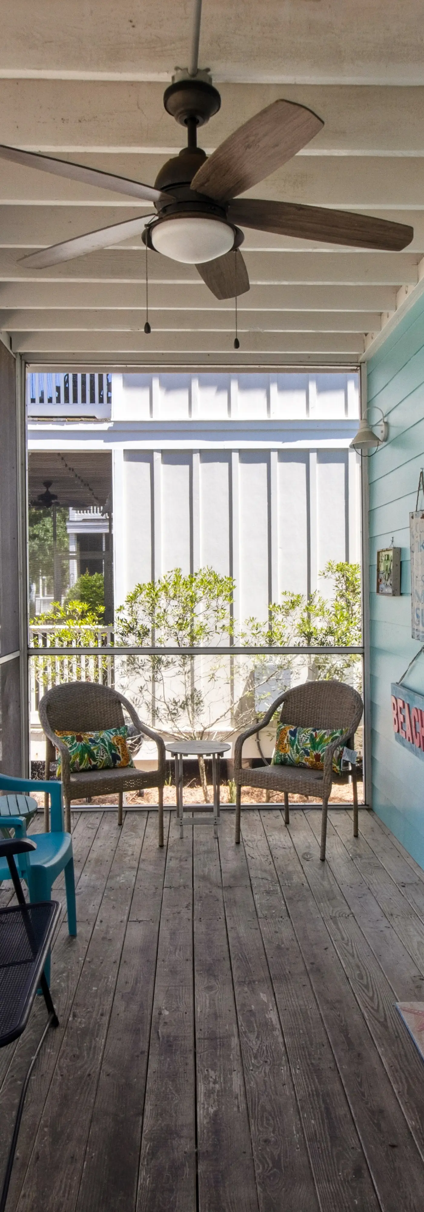 Coastal Home with Screened Porch & Shared Hot Tub - Snowbirds Welcome