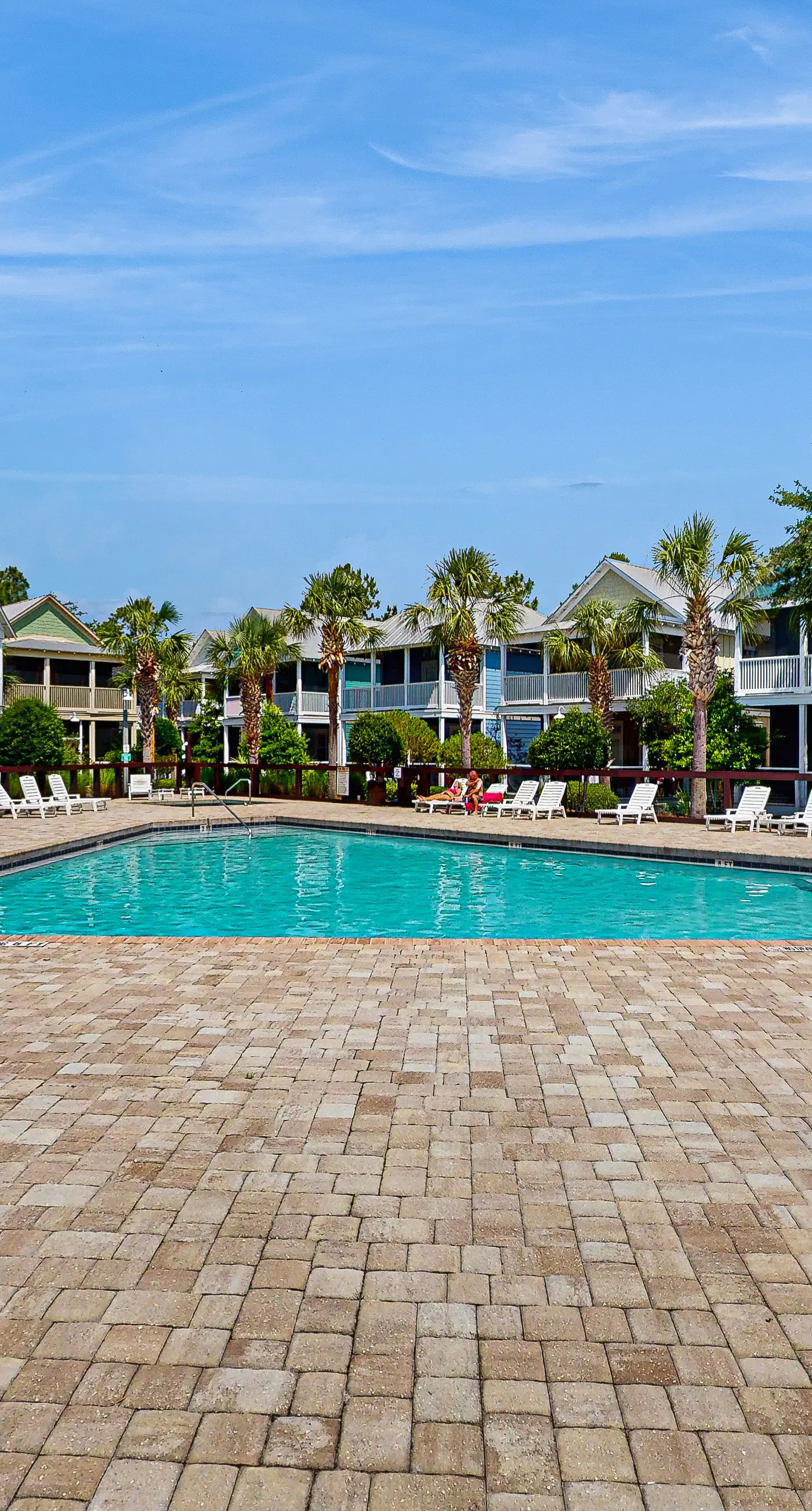 Coastal Home with Screened Porch & Shared Hot Tub - Snowbirds Welcome