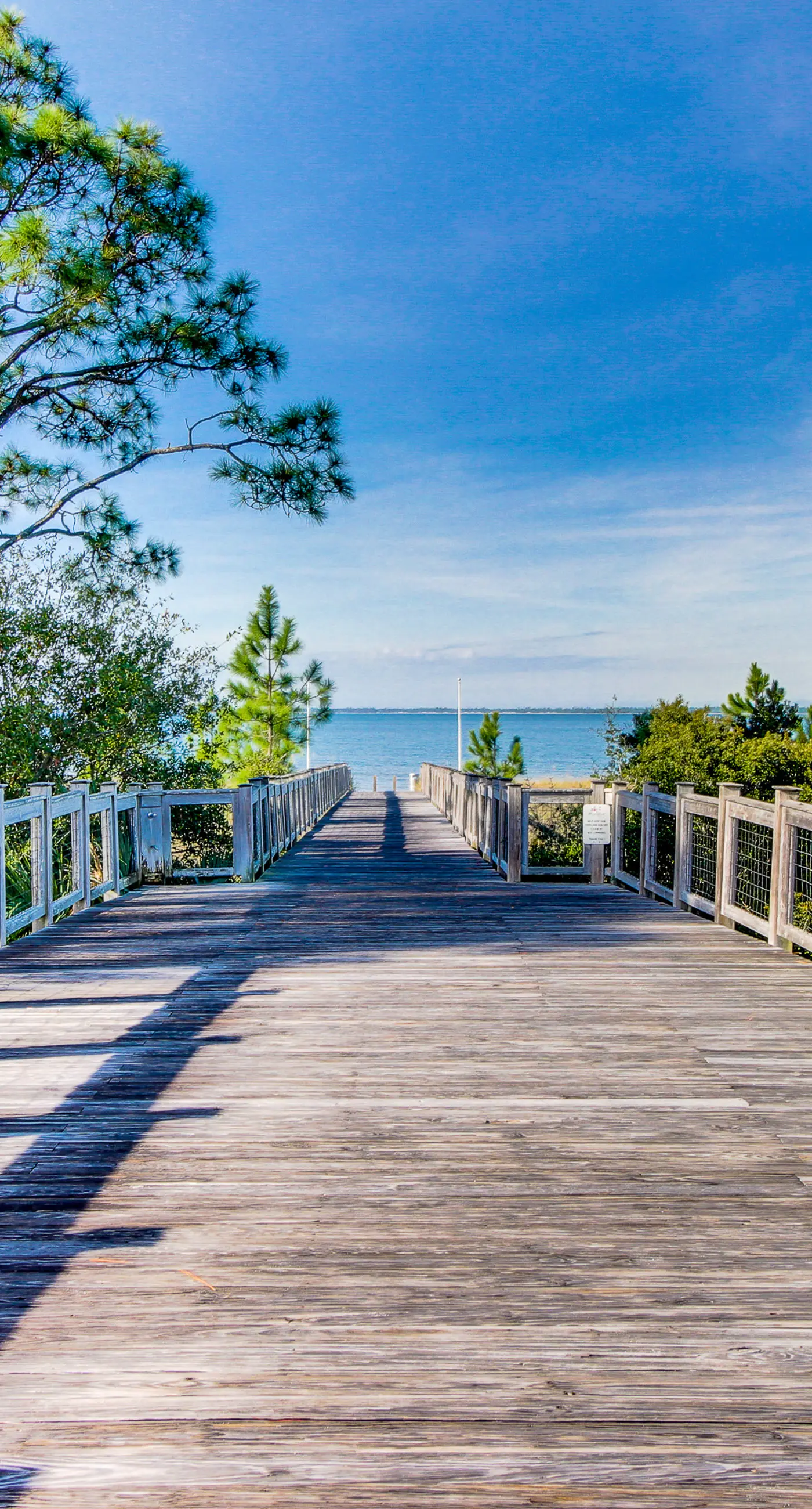 Coastal Home with Screened Porch & Shared Hot Tub - Snowbirds Welcome