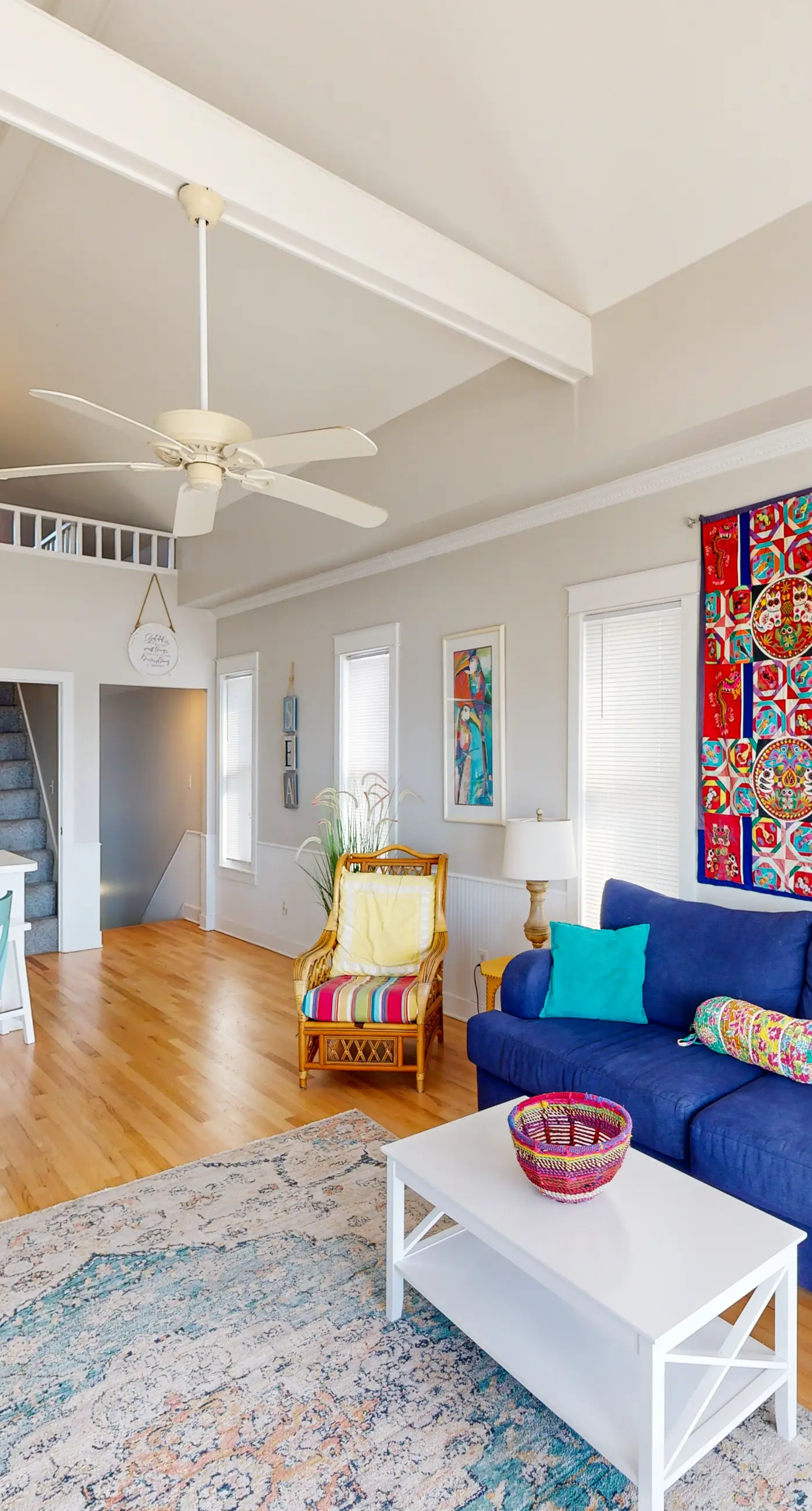 Beachfront home with expansive deck, screened porch, washer&dryer & central AC