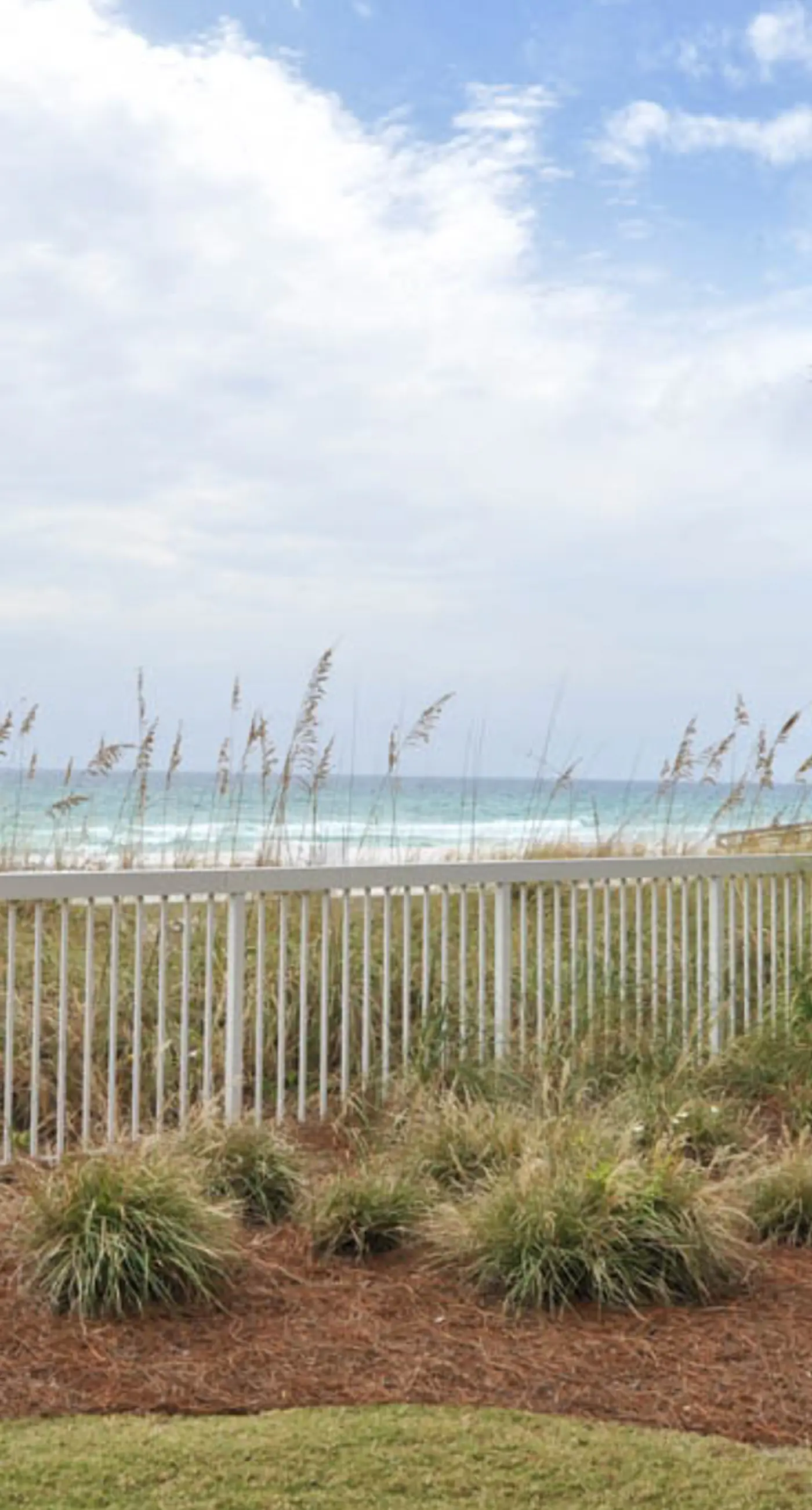 321 Gulf View Condo with Shared Hot Tub,Outdoor Pool, Splash Pad, Beach Service