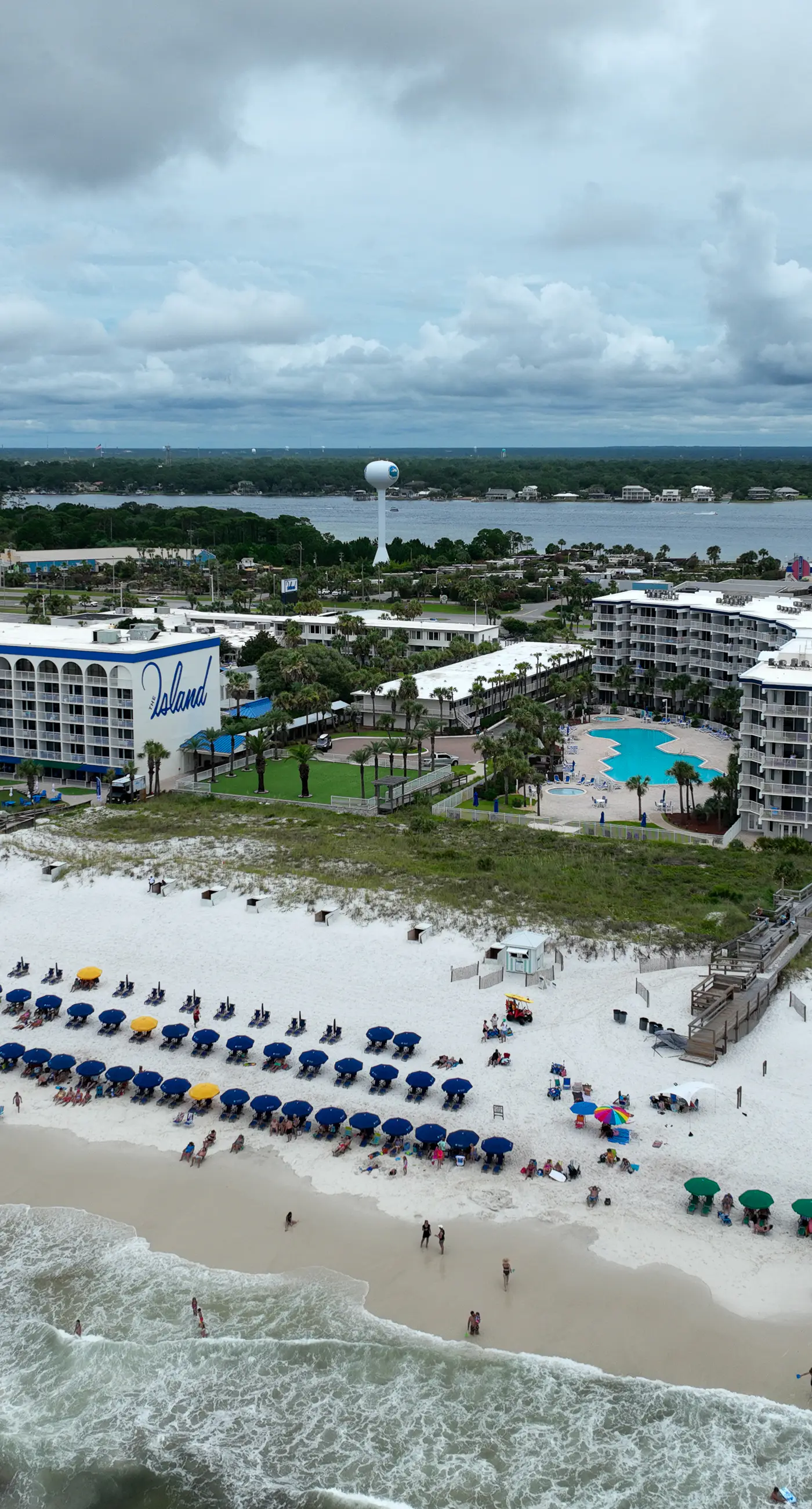 Destin West Gulfside 216 - Lovely waterfront condo with pool, hot tub, fitness area, & washer&dryer