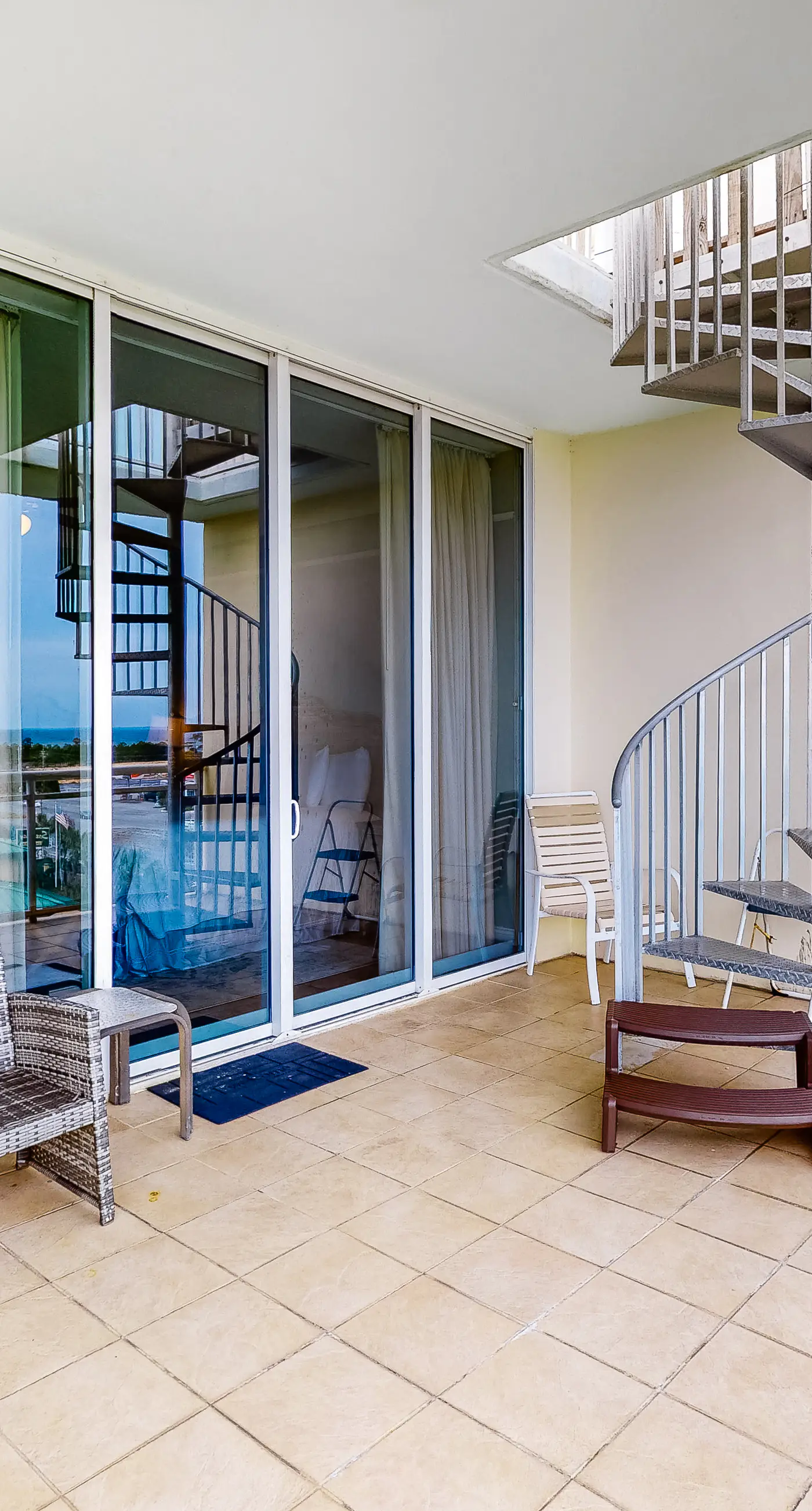 Destin West Gulfside PH03 - Condo with partial Gulf view, fitness center, pools, & beach access - near shops