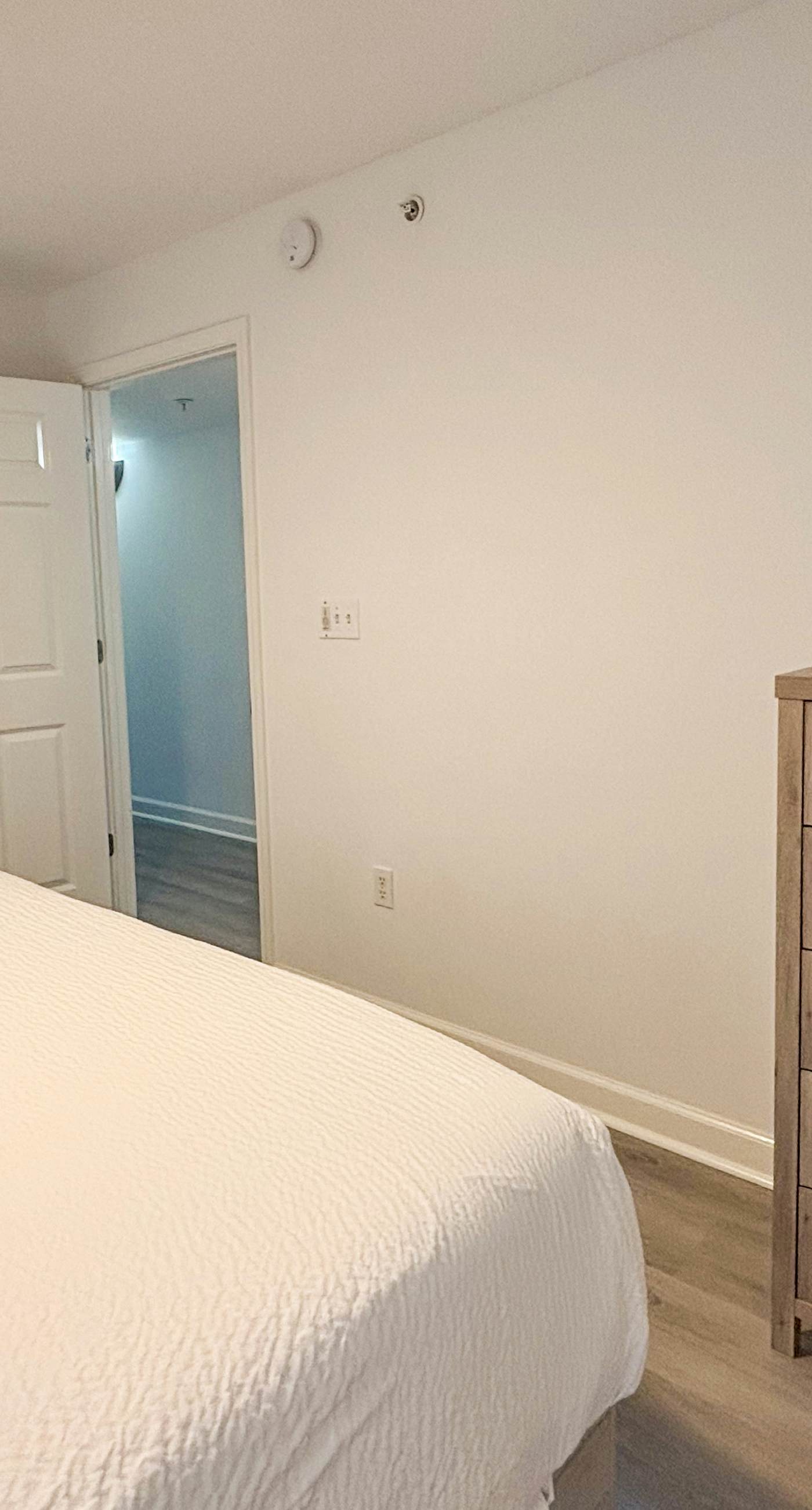 Pelican Isle 102 - Beachfront Condo, gorgeous views, shared pool and beach access