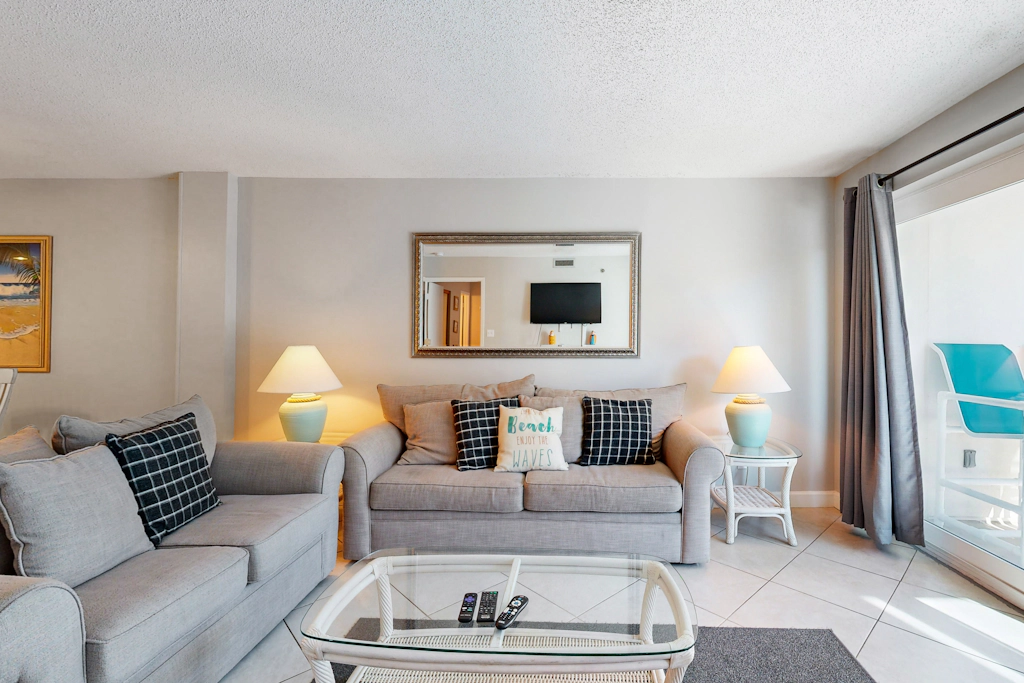 Sea Oats 208 - Gulf-front condo with WiFi & a washer/dryer plus pool, hot tub, & fitness room