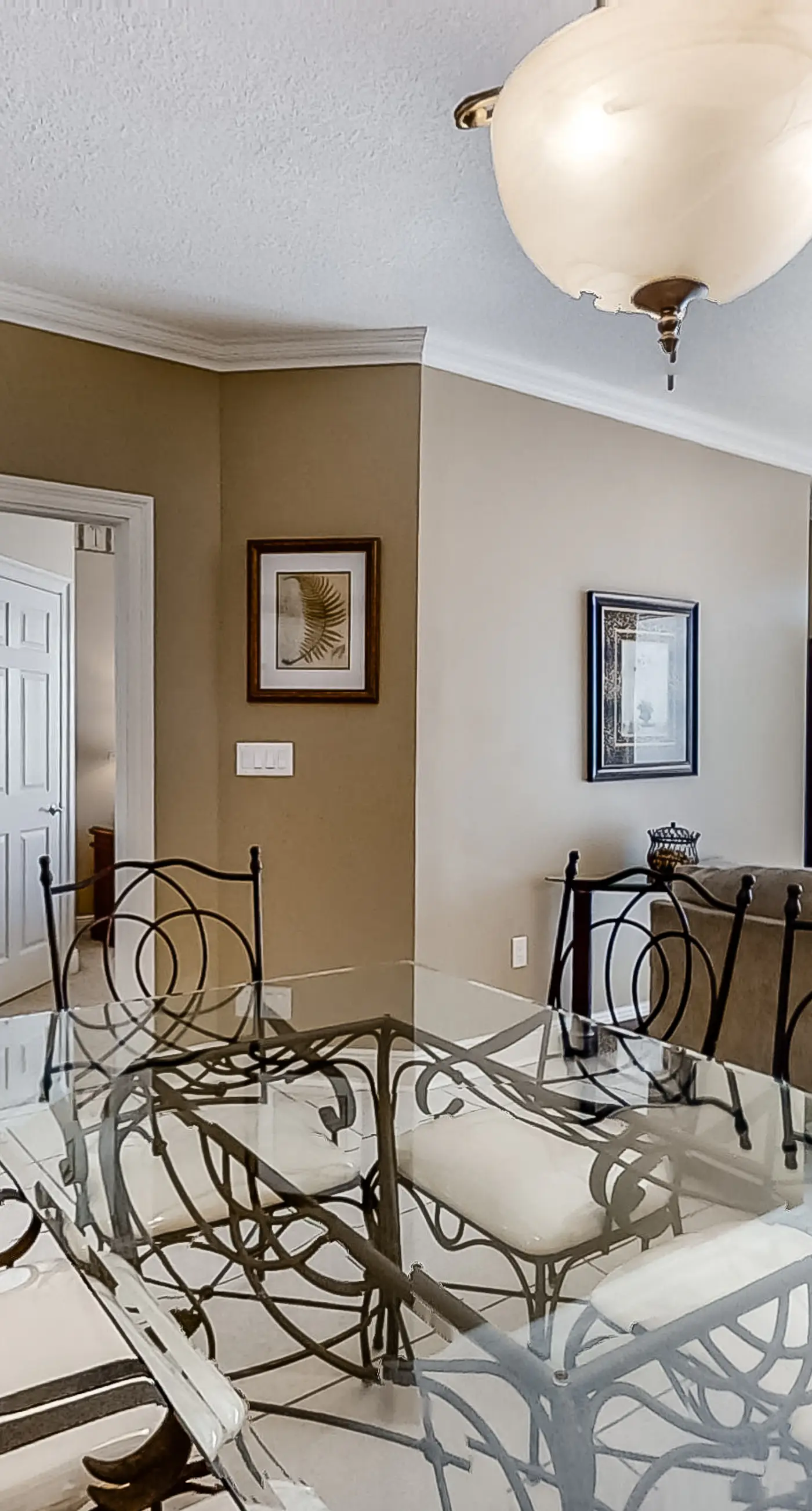 Sixth floor Summer Place condo w/ beach access, shared pool, and more