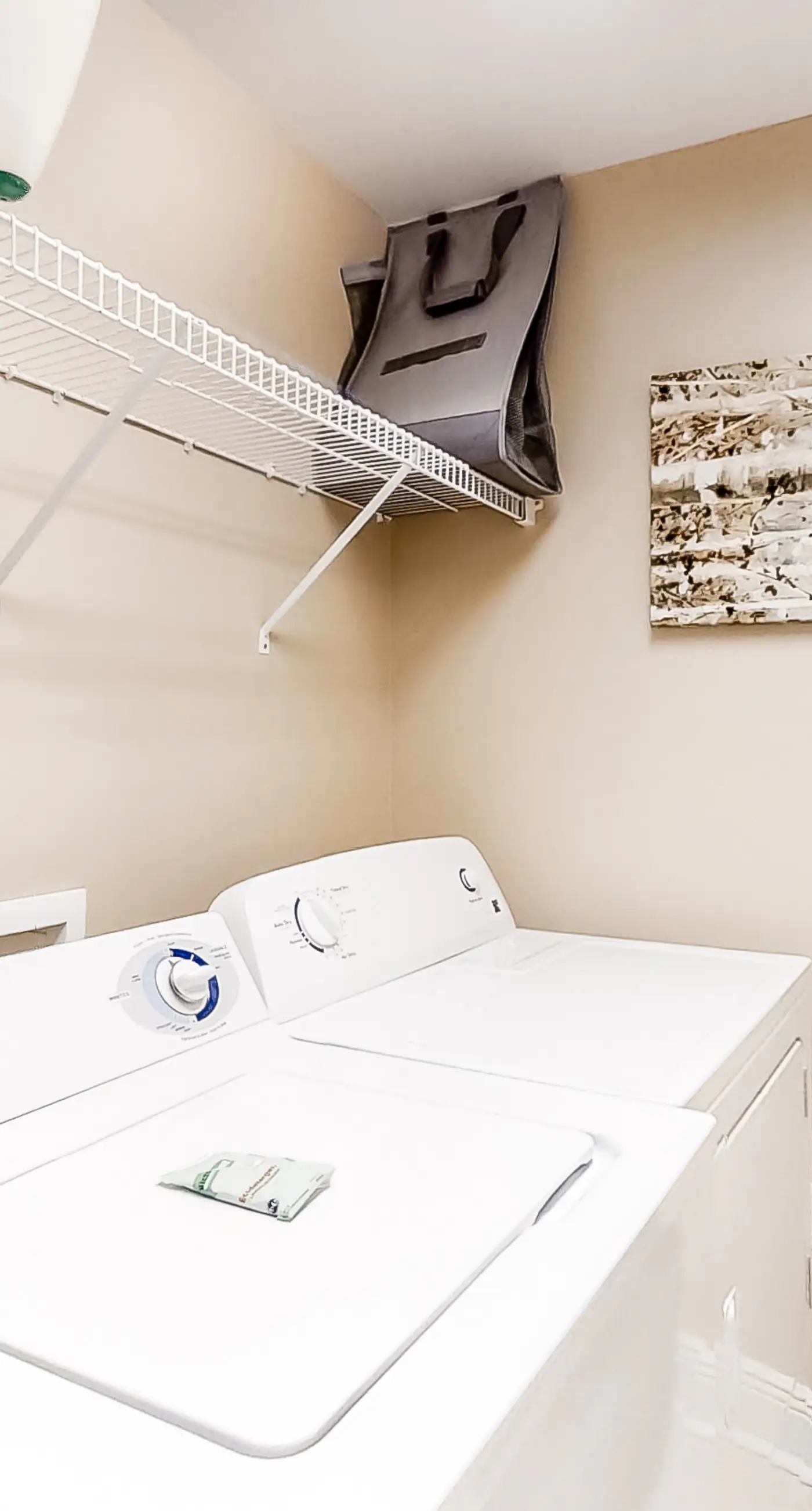 Sixth floor Summer Place condo w/ beach access, shared pool, and more