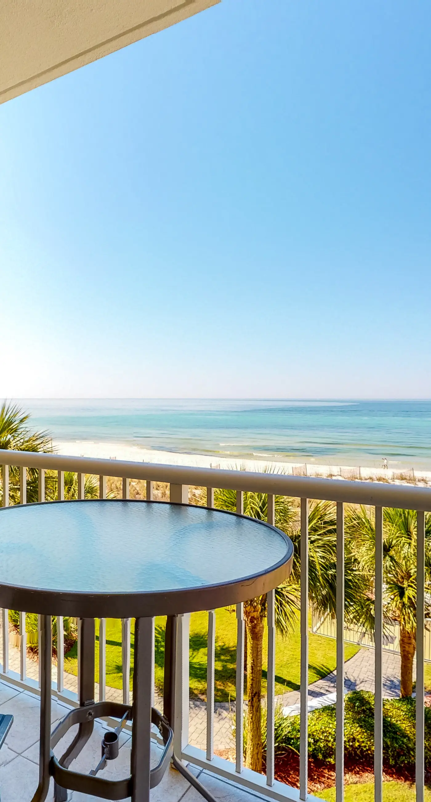 Picturesque Gulf-Front Condo Steps To Beach Gulfside Pool & Exercise Room