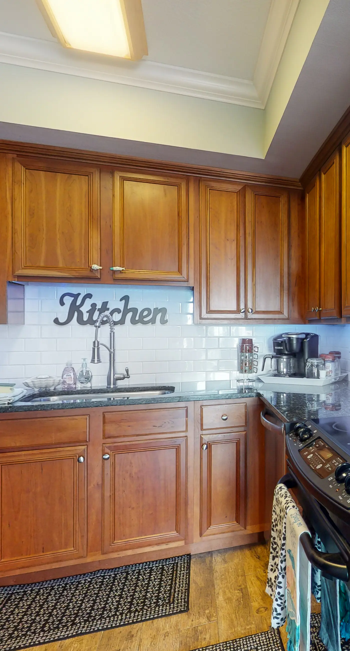 Charming Condo with Shared Pools & Hot Tub, Ocean View, High-Speed WiFi, and W/D