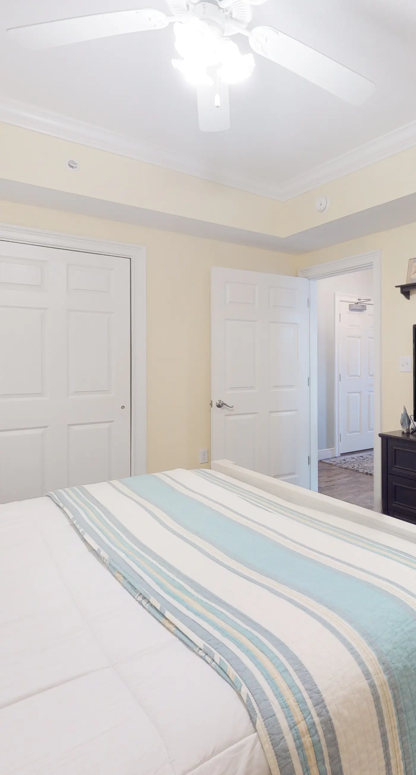 Charming Condo with Shared Pools & Hot Tub, Ocean View, High-Speed WiFi, and W/D