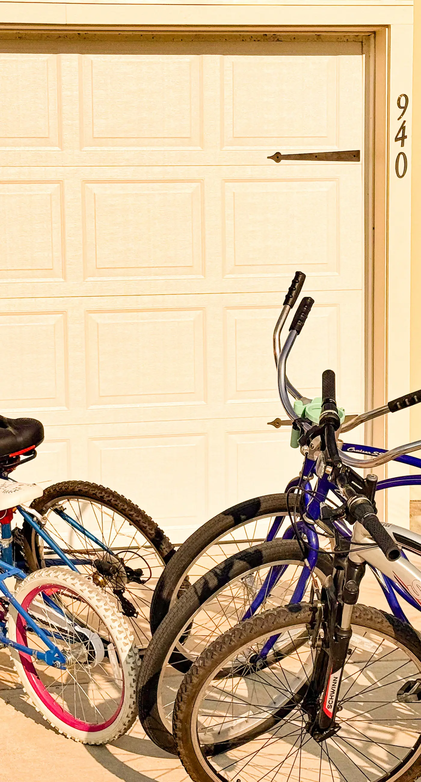 Heated community pool, themed kids room, dog friendly Beach, & Relaxing Massage