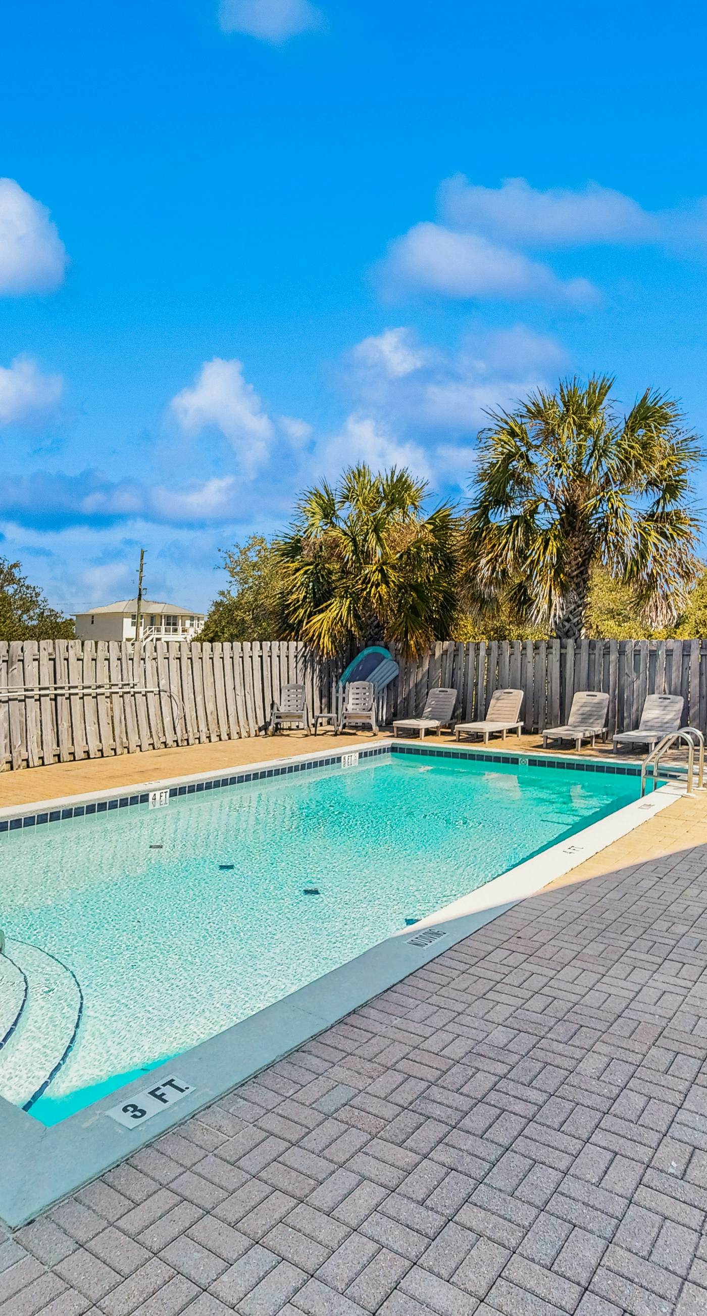 Dog-friendly Condo with a Shared Pool, Great Beach Vibes, & Stunning Views