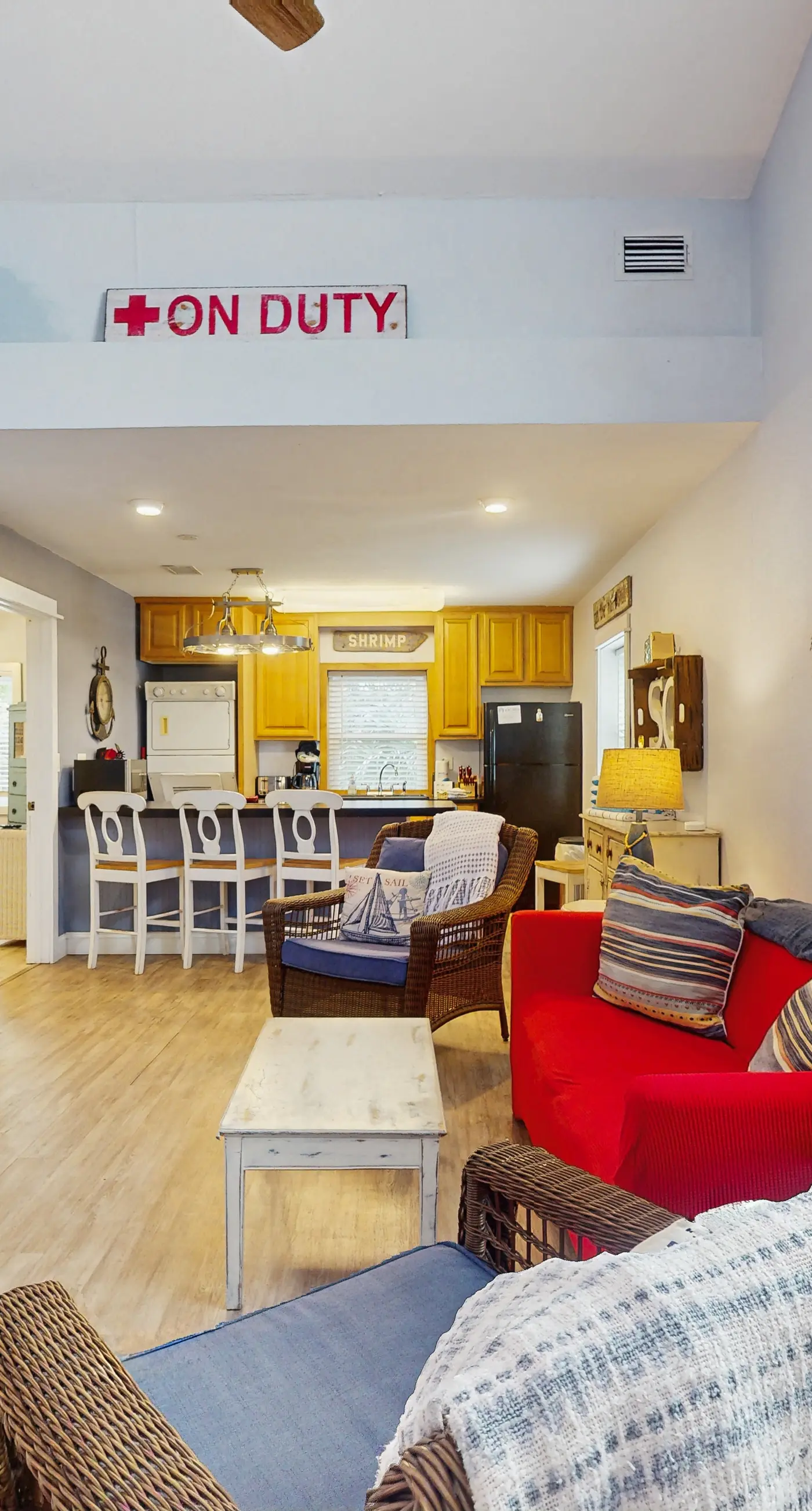 Cozy coastal condo with shared pool, washer/dryer,and beach access