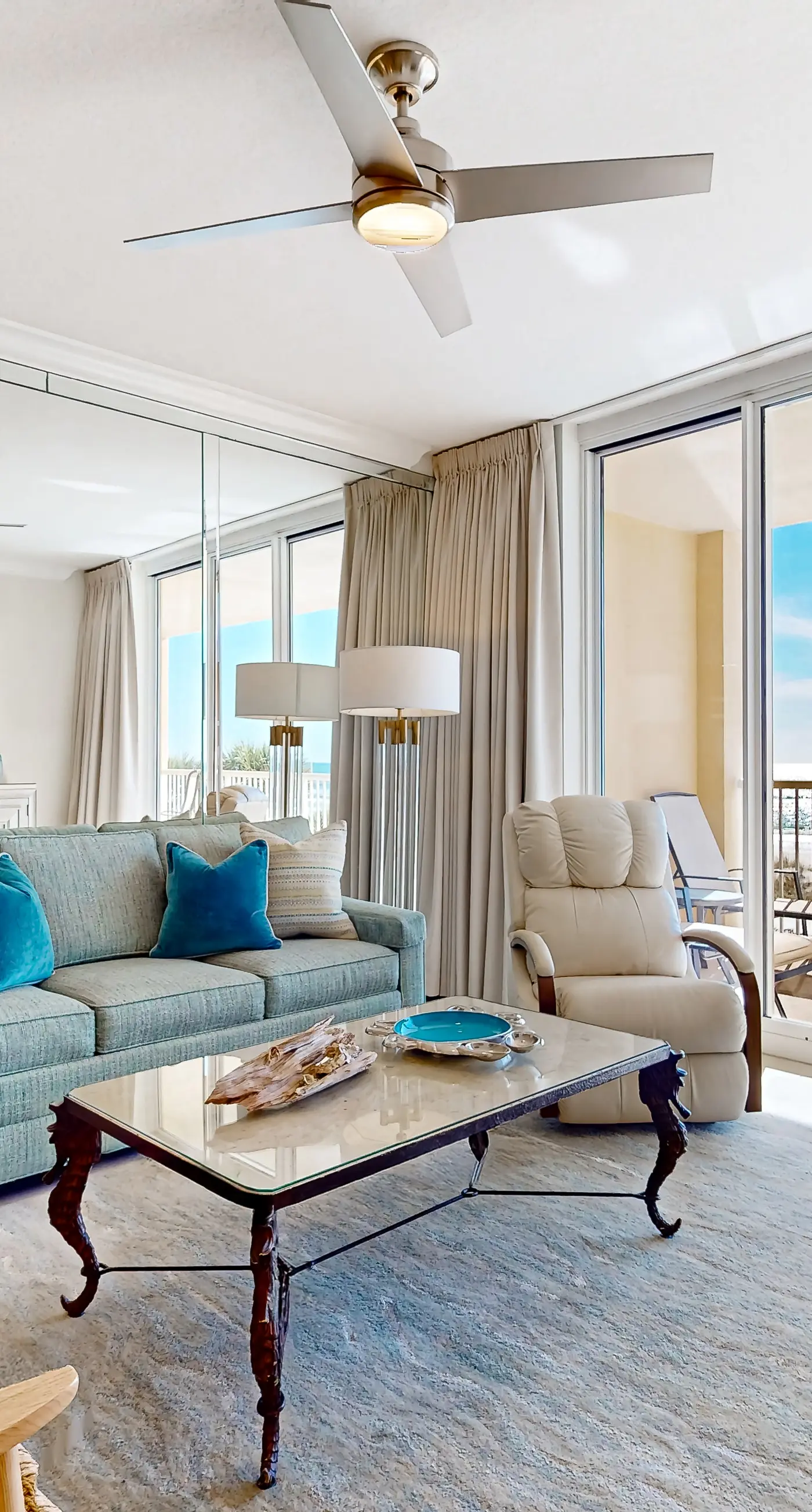 Pretty Gulf Front Condo Fun Amenities, Nearby Shopping & Dining!