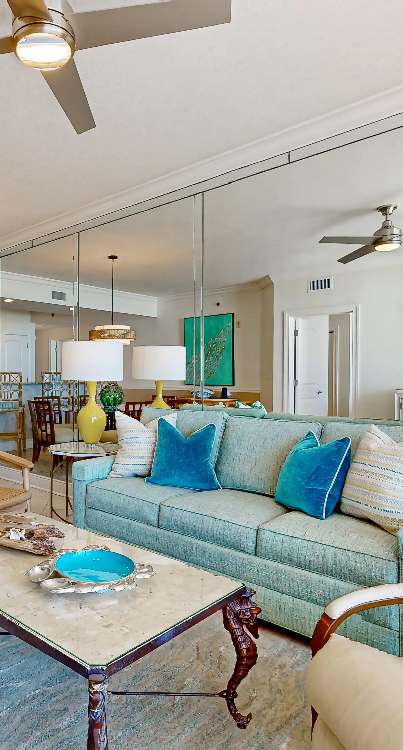 Pretty Gulf Front Condo Fun Amenities, Nearby Shopping & Dining!
