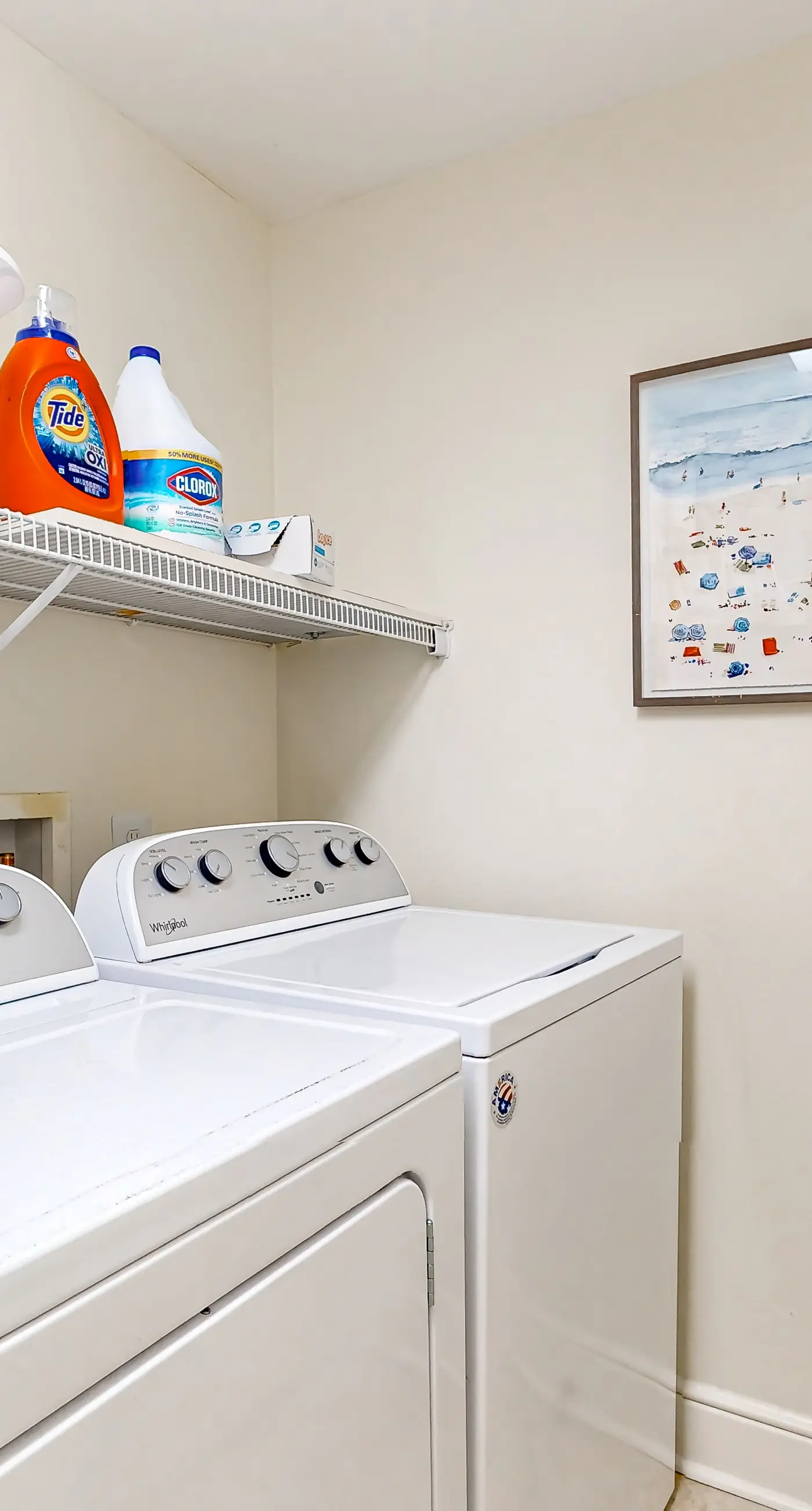 Pretty Gulf Front Condo Fun Amenities, Nearby Shopping & Dining!