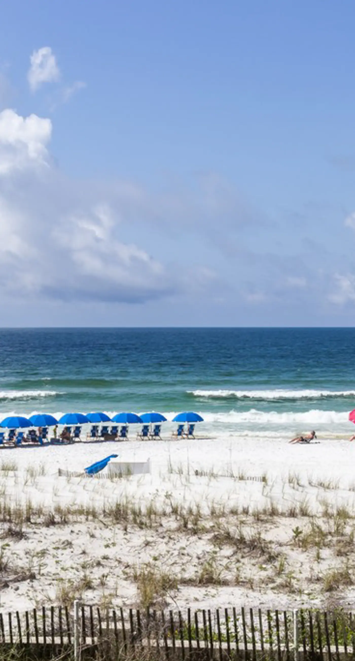 Pretty Gulf Front Condo Fun Amenities, Nearby Shopping & Dining!