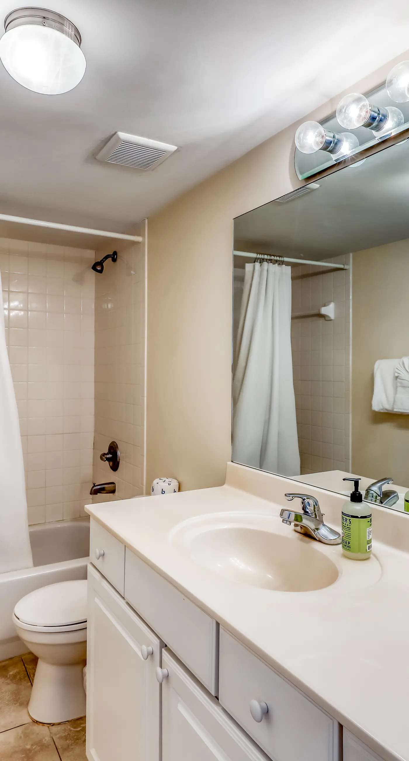 Sea Oats 104 - Gorgeous, Gulf-front condo with beach access, hot tub, outdoor pool, tennis