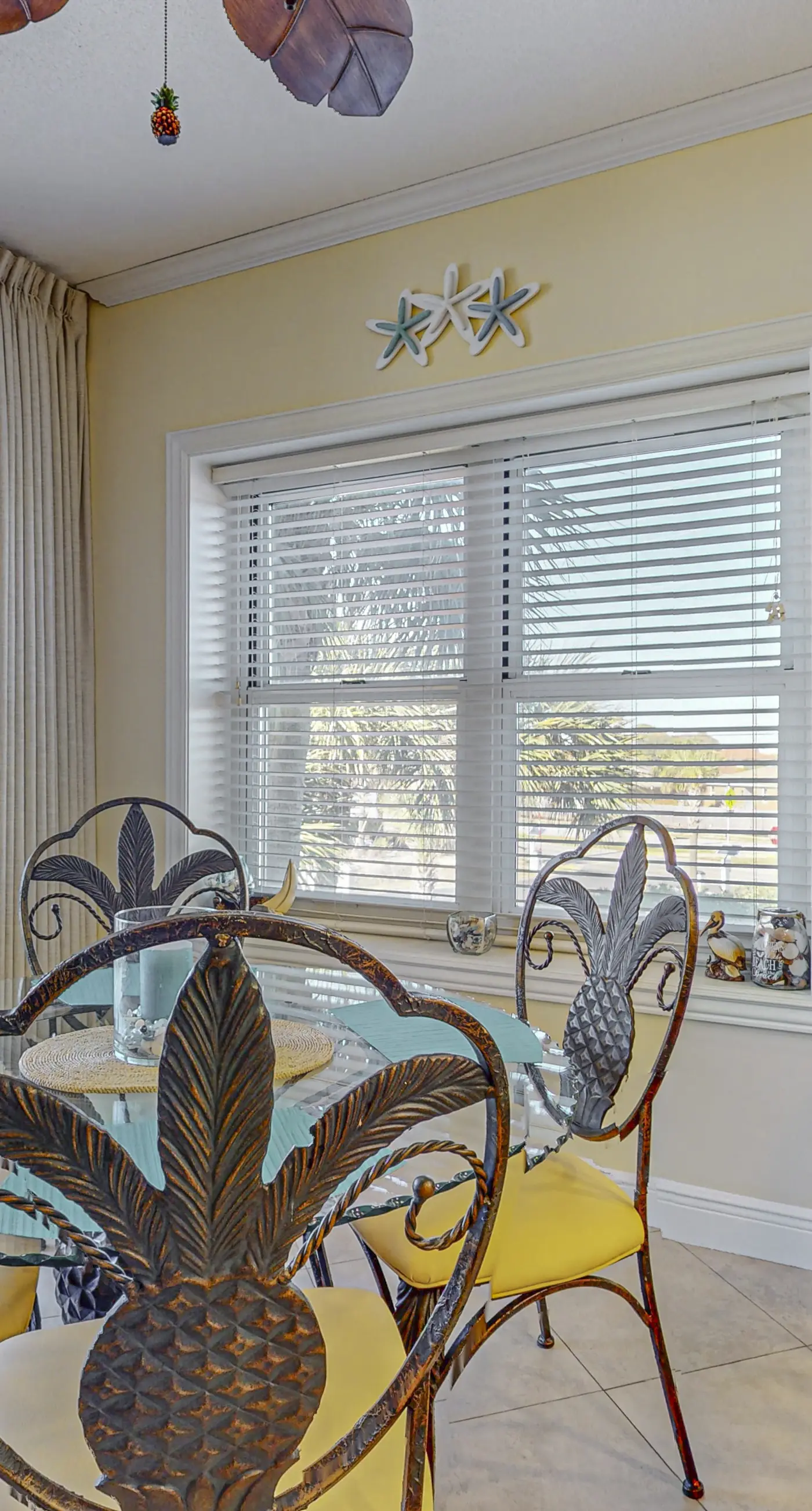 Waters Edge 201-Spacious 2nd floor condo on Okaloosa Island with Gulf-front pool, Beach service, & Gym