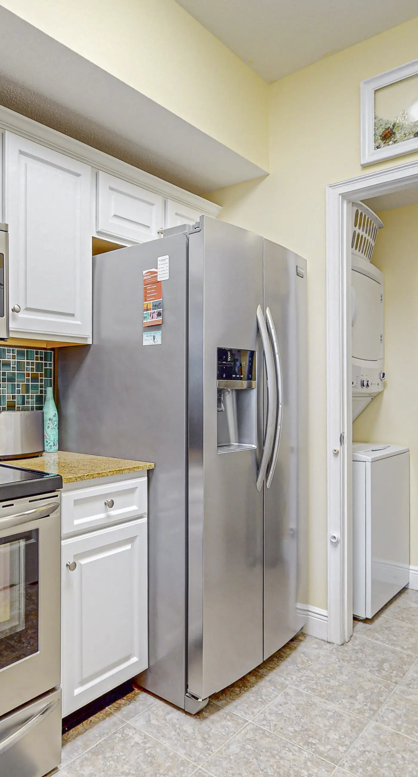 Waters Edge 201-Spacious 2nd floor condo on Okaloosa Island with Gulf-front pool, Beach service, & Gym