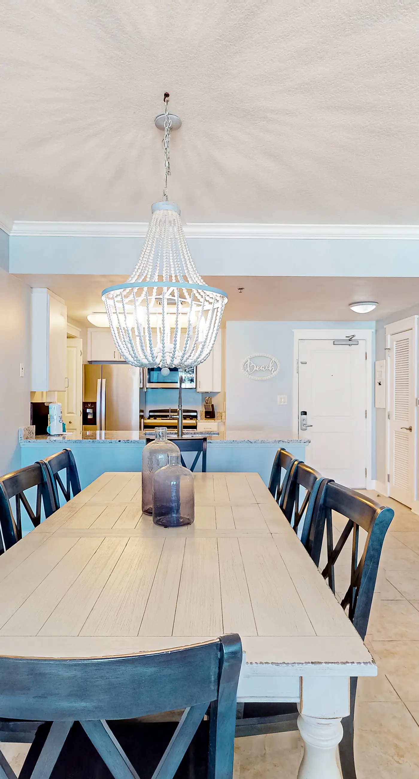 Sixth-floor condo with partial Gulf views, pools, hot tub, private beach
