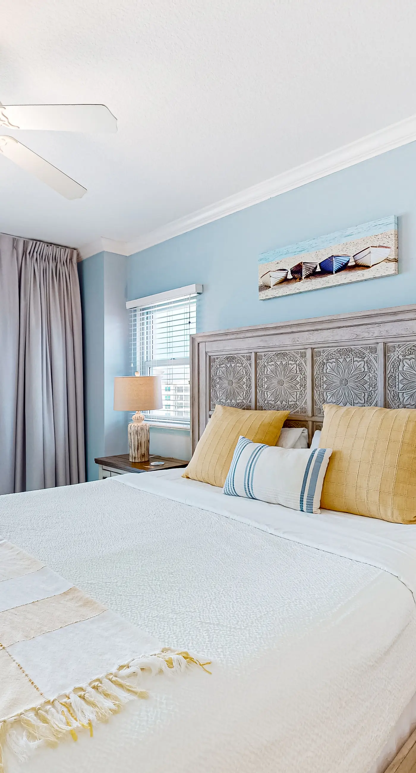 Sixth-floor condo with partial Gulf views, pools, hot tub, private beach