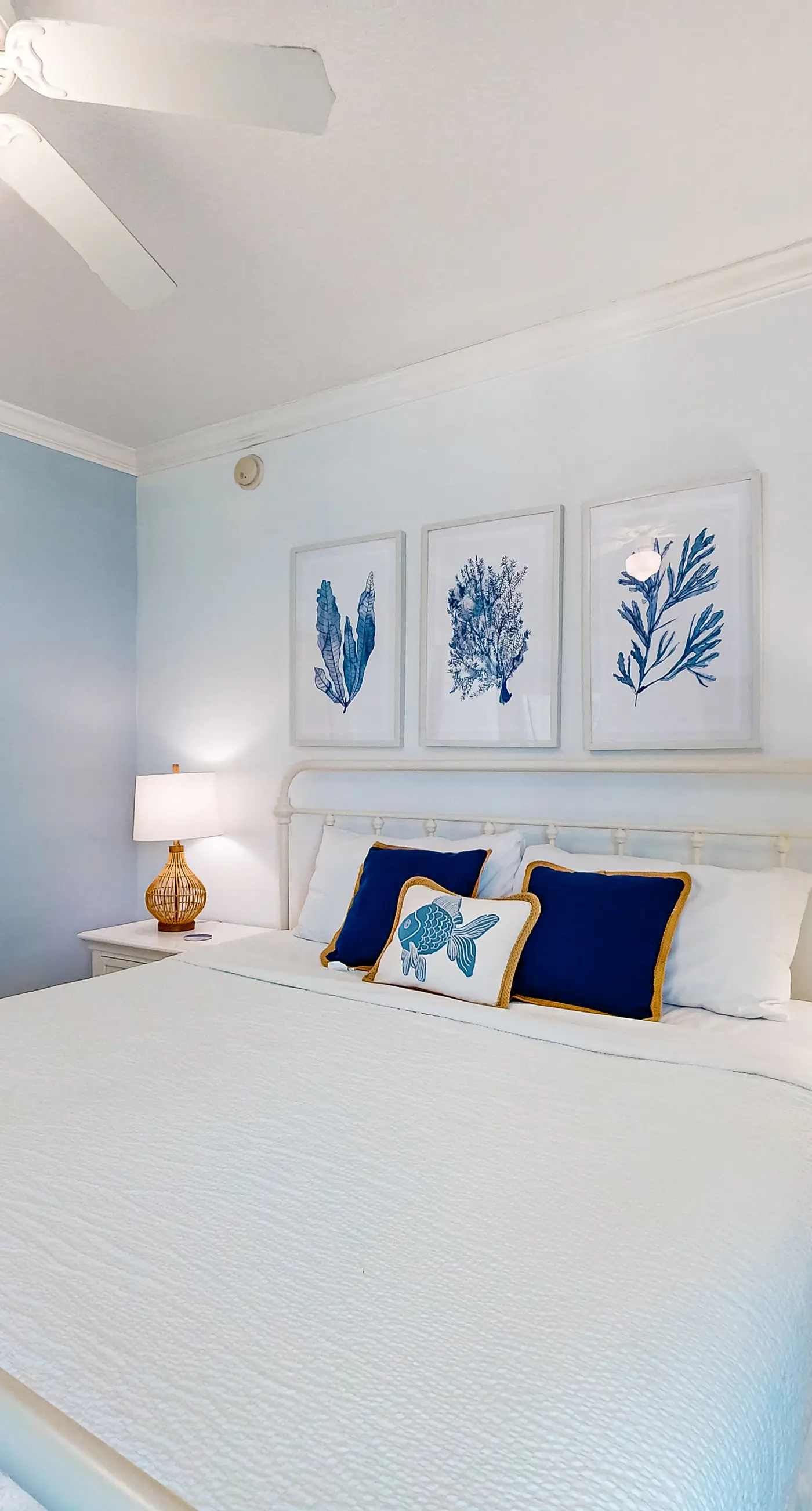 Sixth-floor condo with partial Gulf views, pools, hot tub, private beach