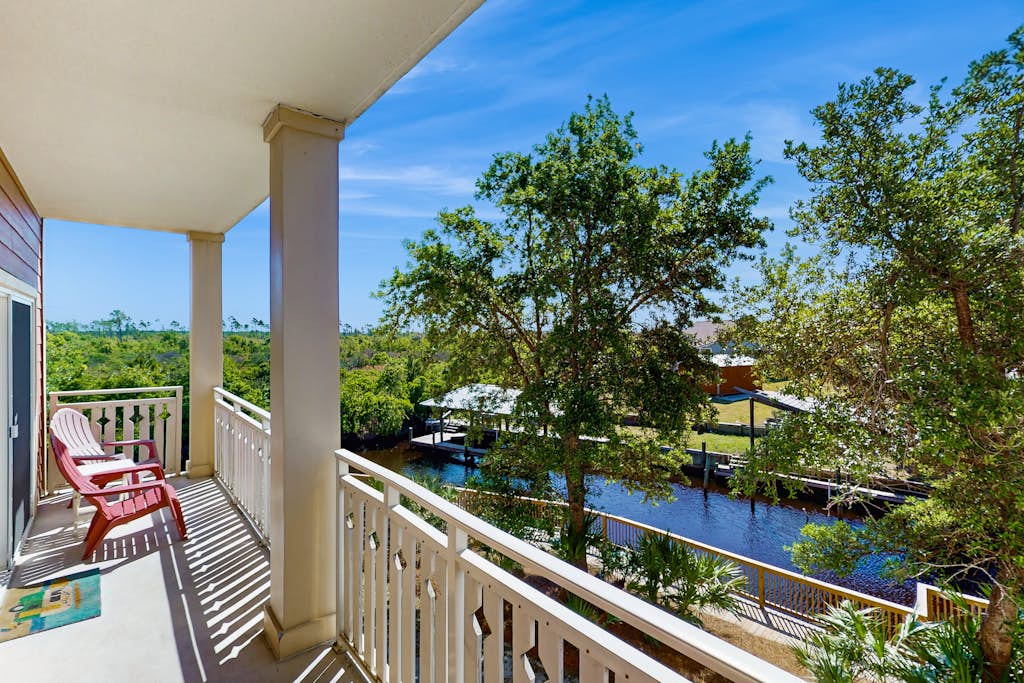 Waterfront Home Close to Beach w/ Shared Pool, Hot Tub, Free WiFi, & Central AC