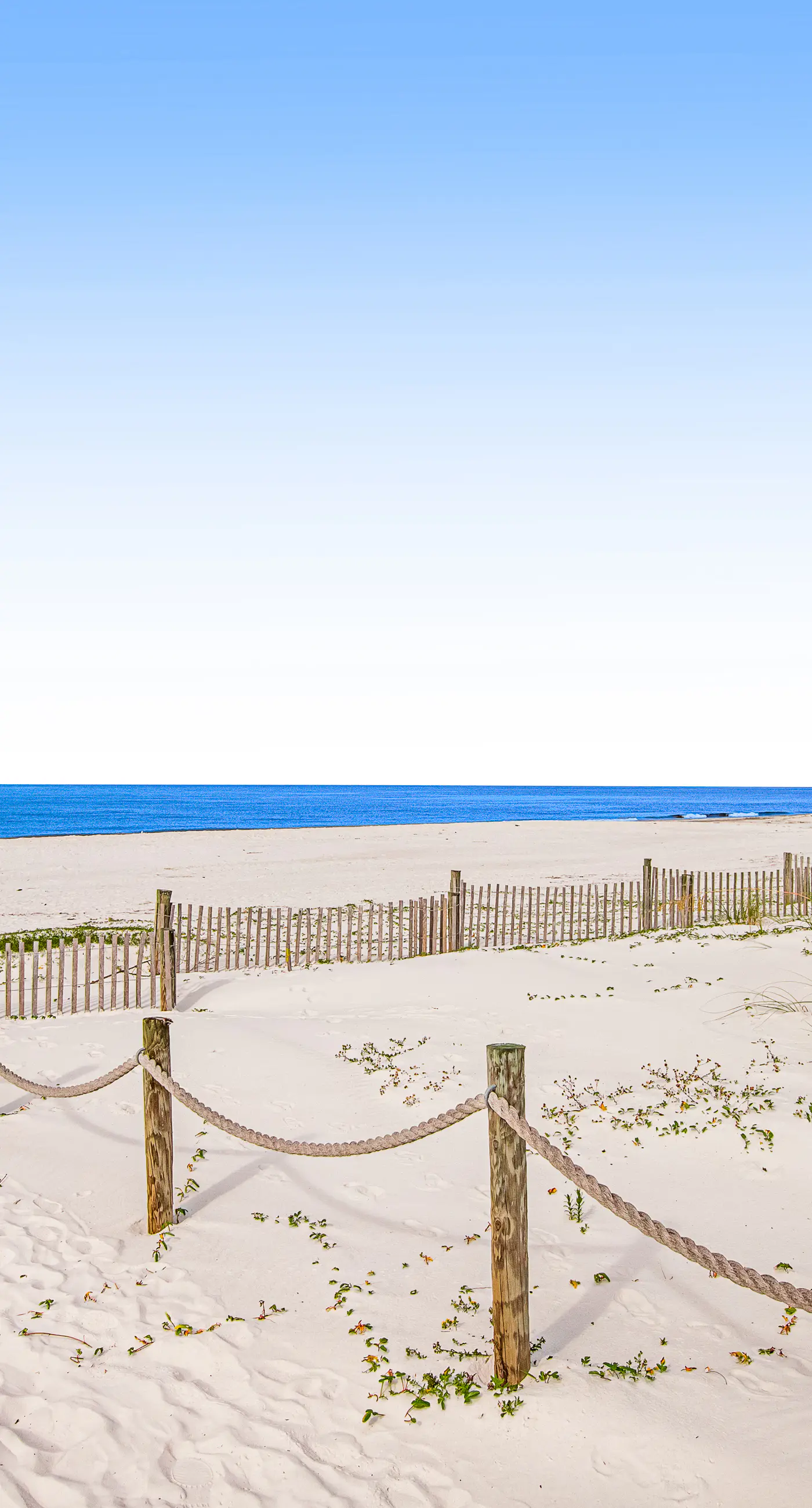 Waterfront Home Close to Beach w/ Shared Pool, Hot Tub, Free WiFi, & Central AC