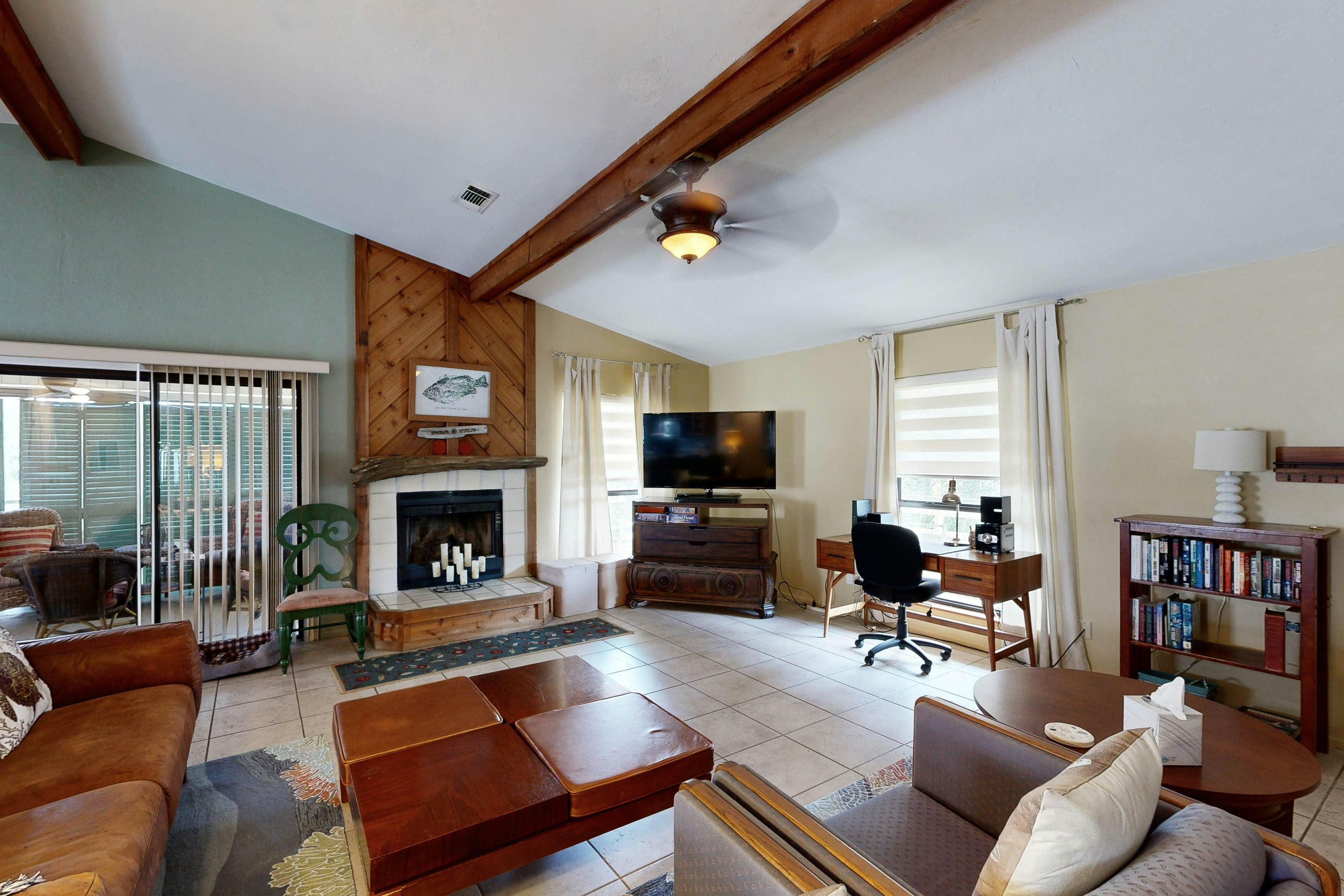 Gorgeous coastal home with shared pool and easy beach access