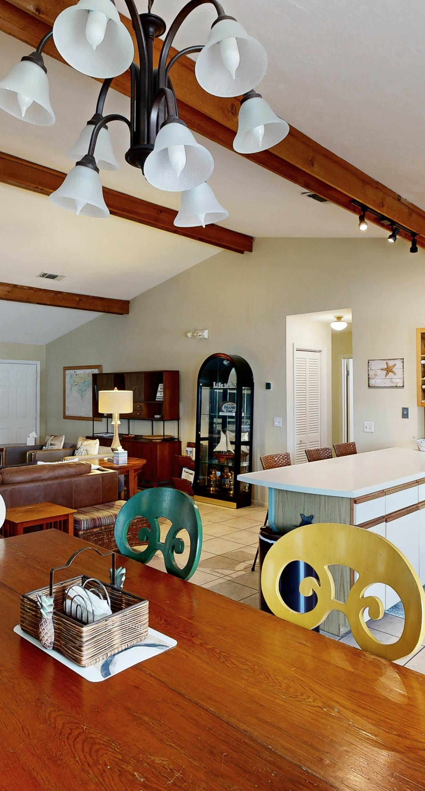 Gorgeous coastal home with shared pool and easy beach access