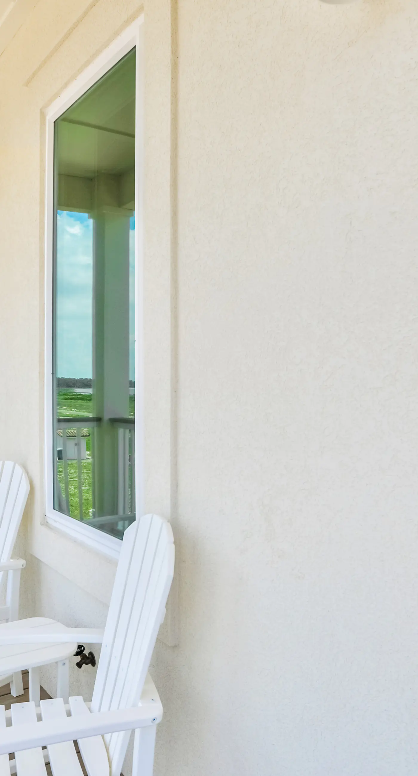 Scenic waterfront home with five bedrooms & easy beach access - dog-friendly