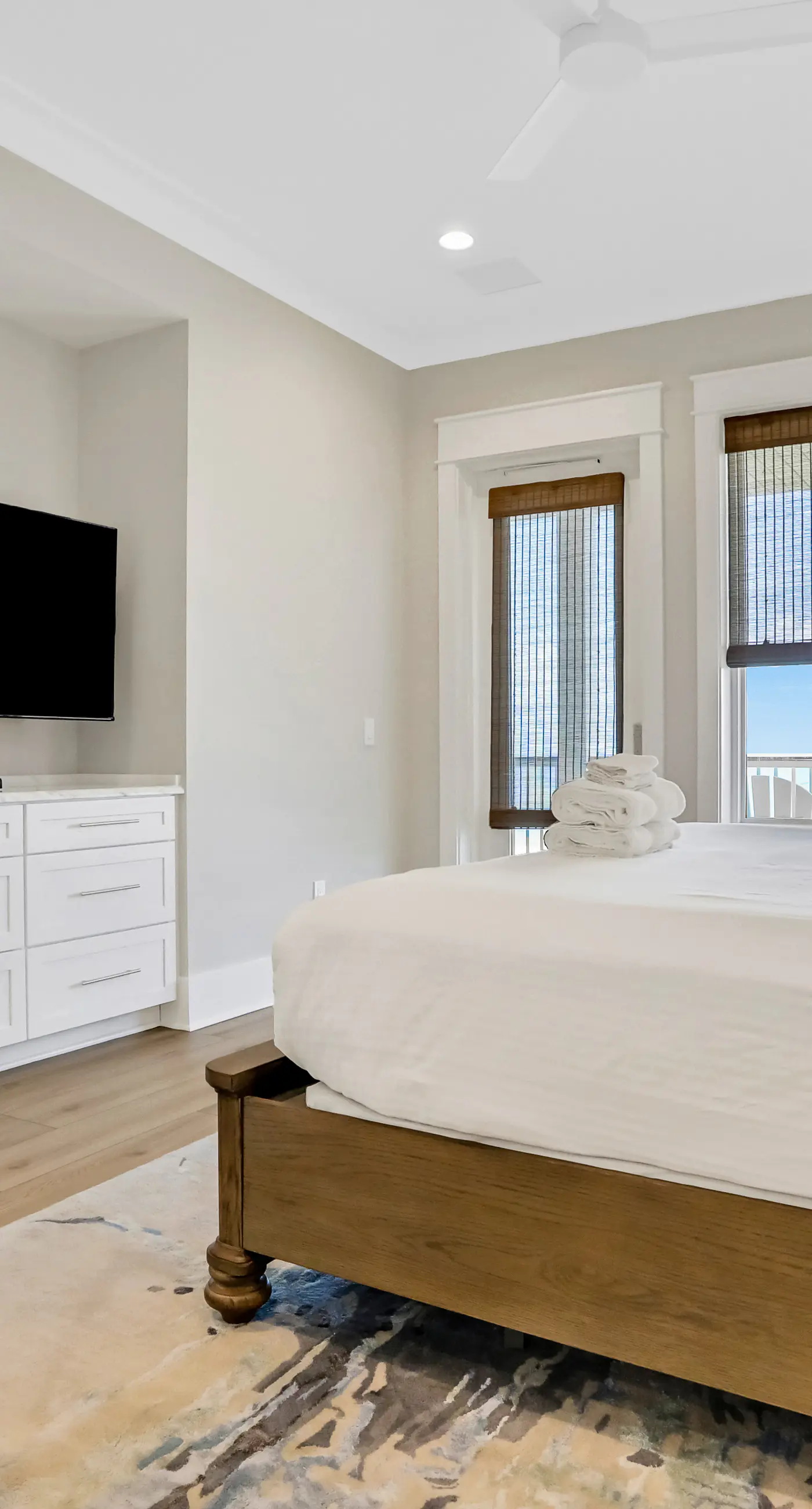 Scenic waterfront home with five bedrooms & easy beach access - dog-friendly