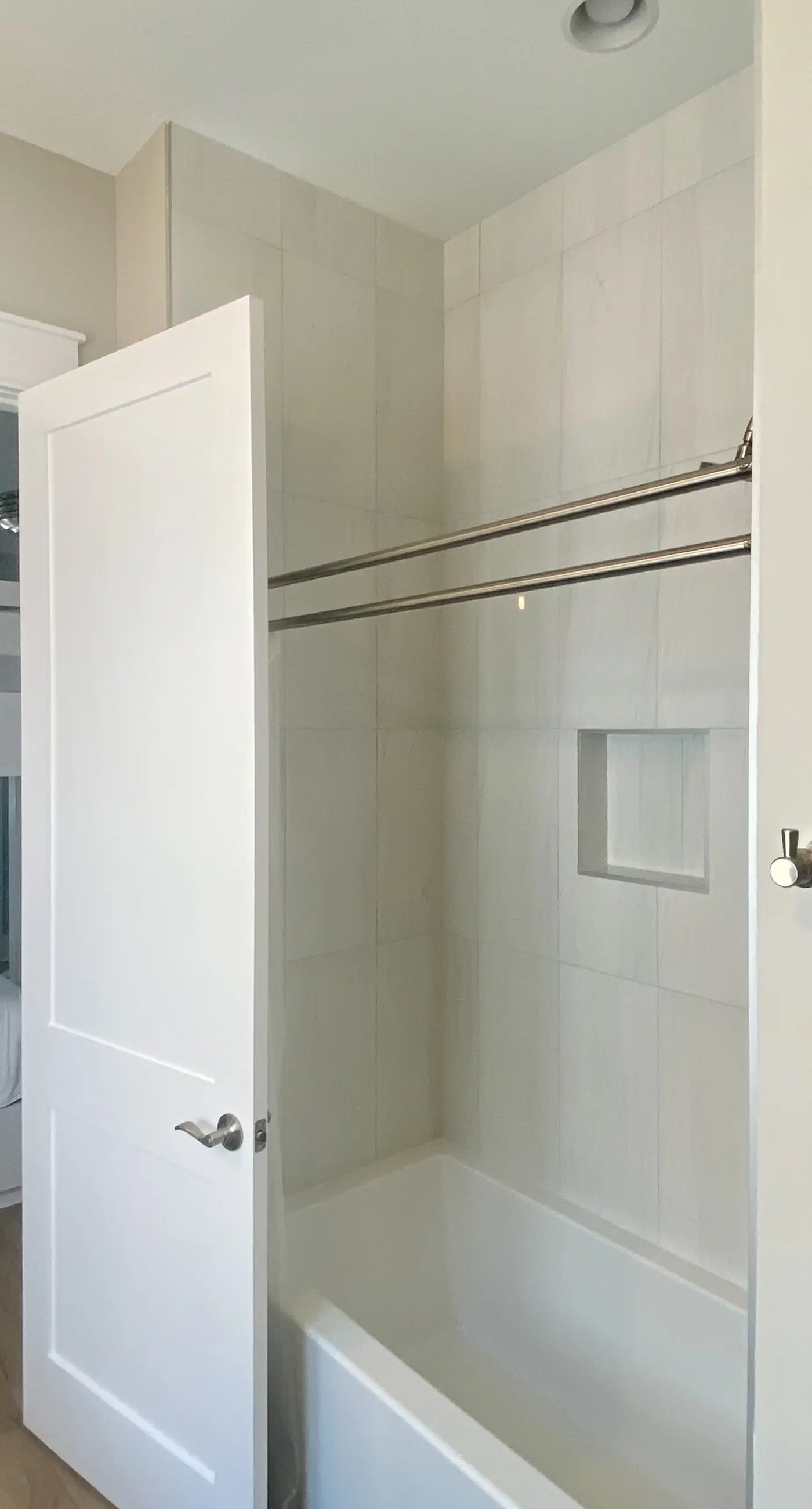 Scenic waterfront home with five bedrooms & easy beach access - dog-friendly