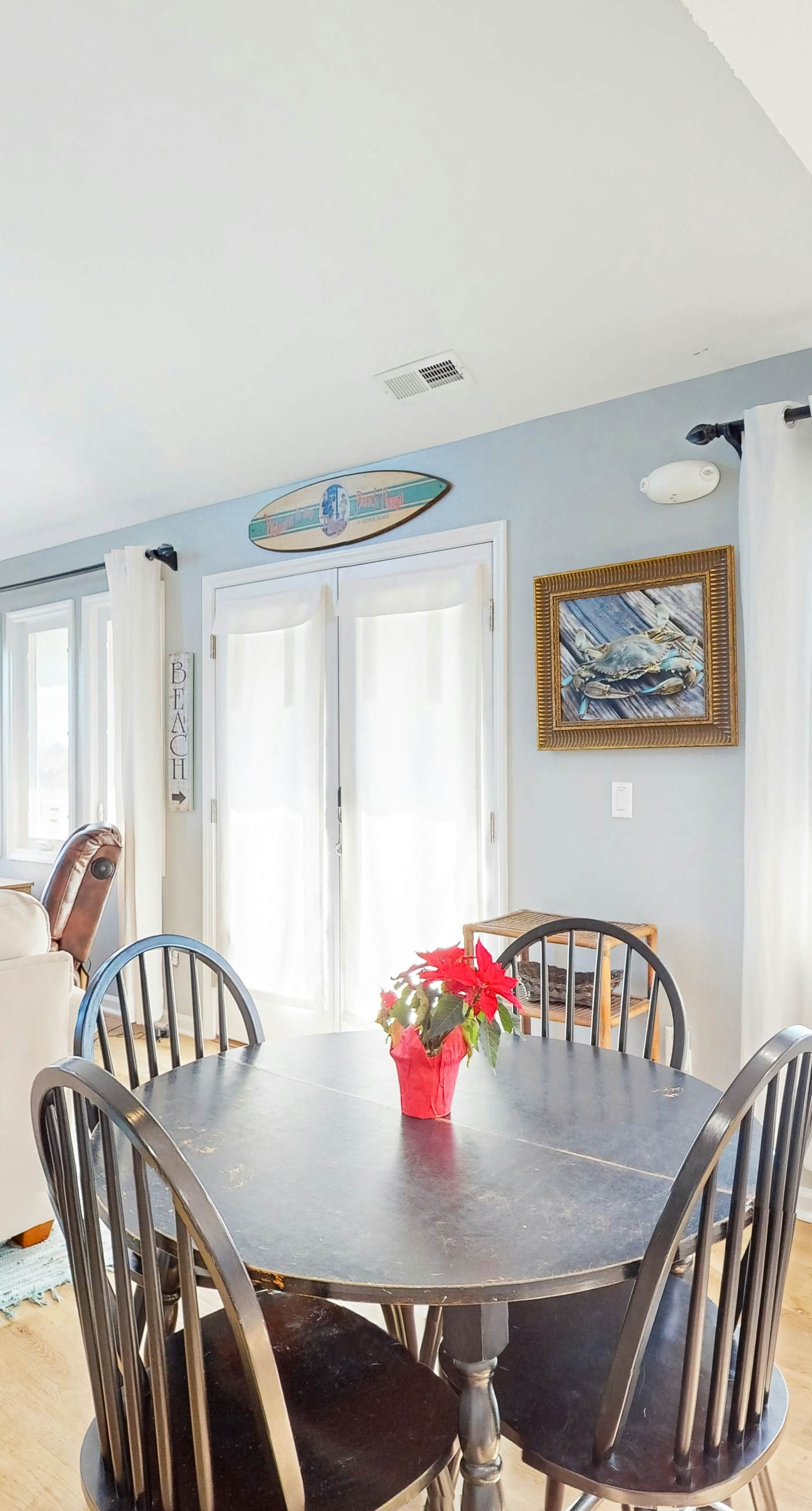 Coastal hideaway with a hot tub, outdoor shower, firepit, & deck - dog-friendly