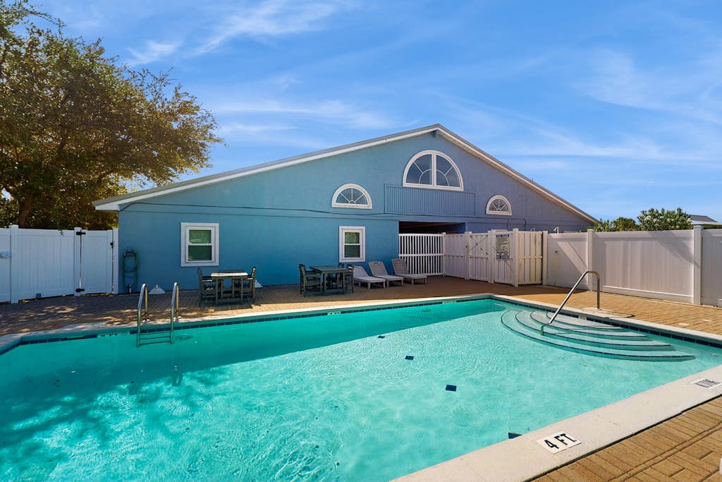 Cozy coastal condo with loft,  shared pool and beach access