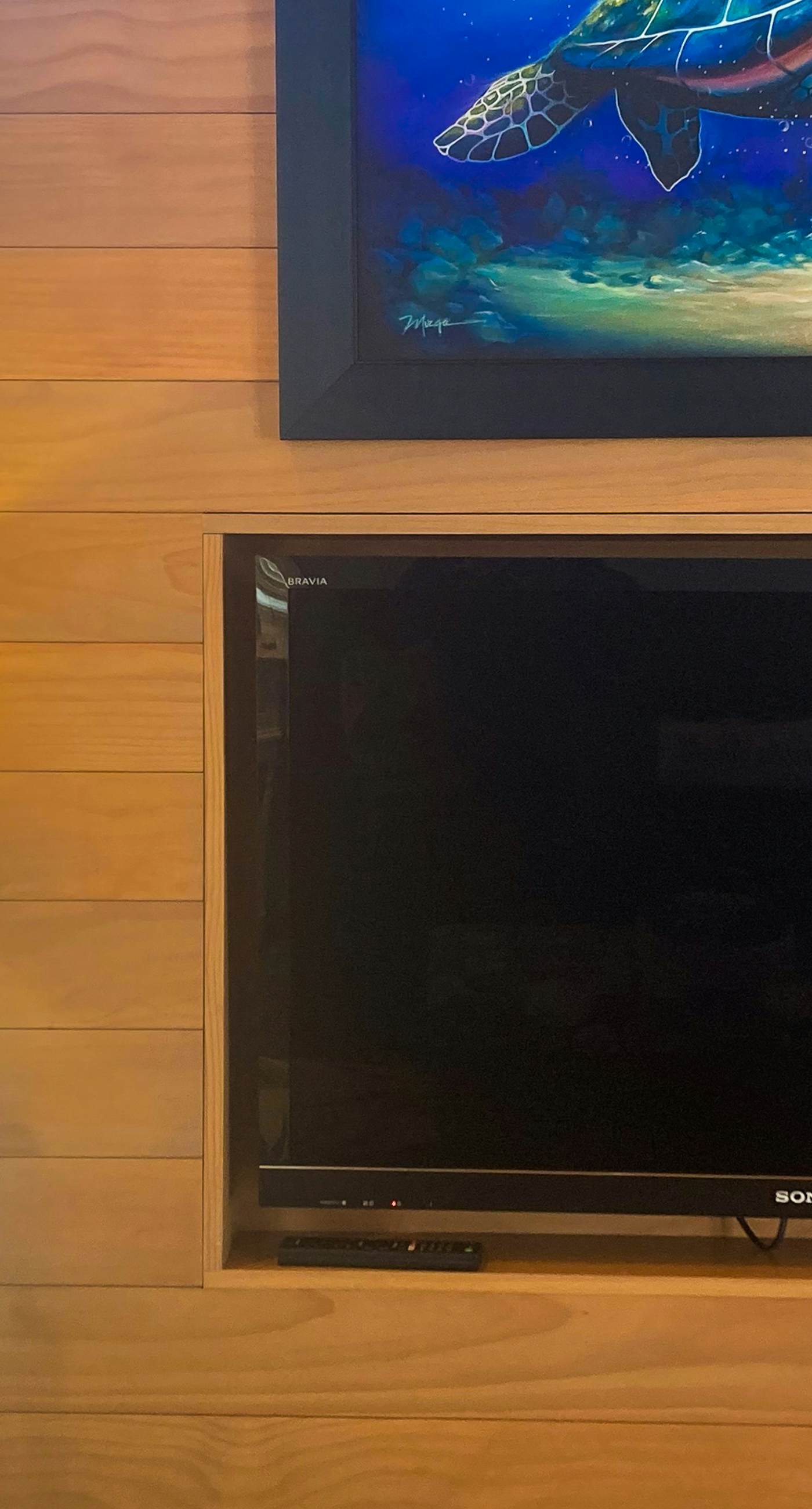 Cozy coastal home with plenty of space, full kitchen and close to beach