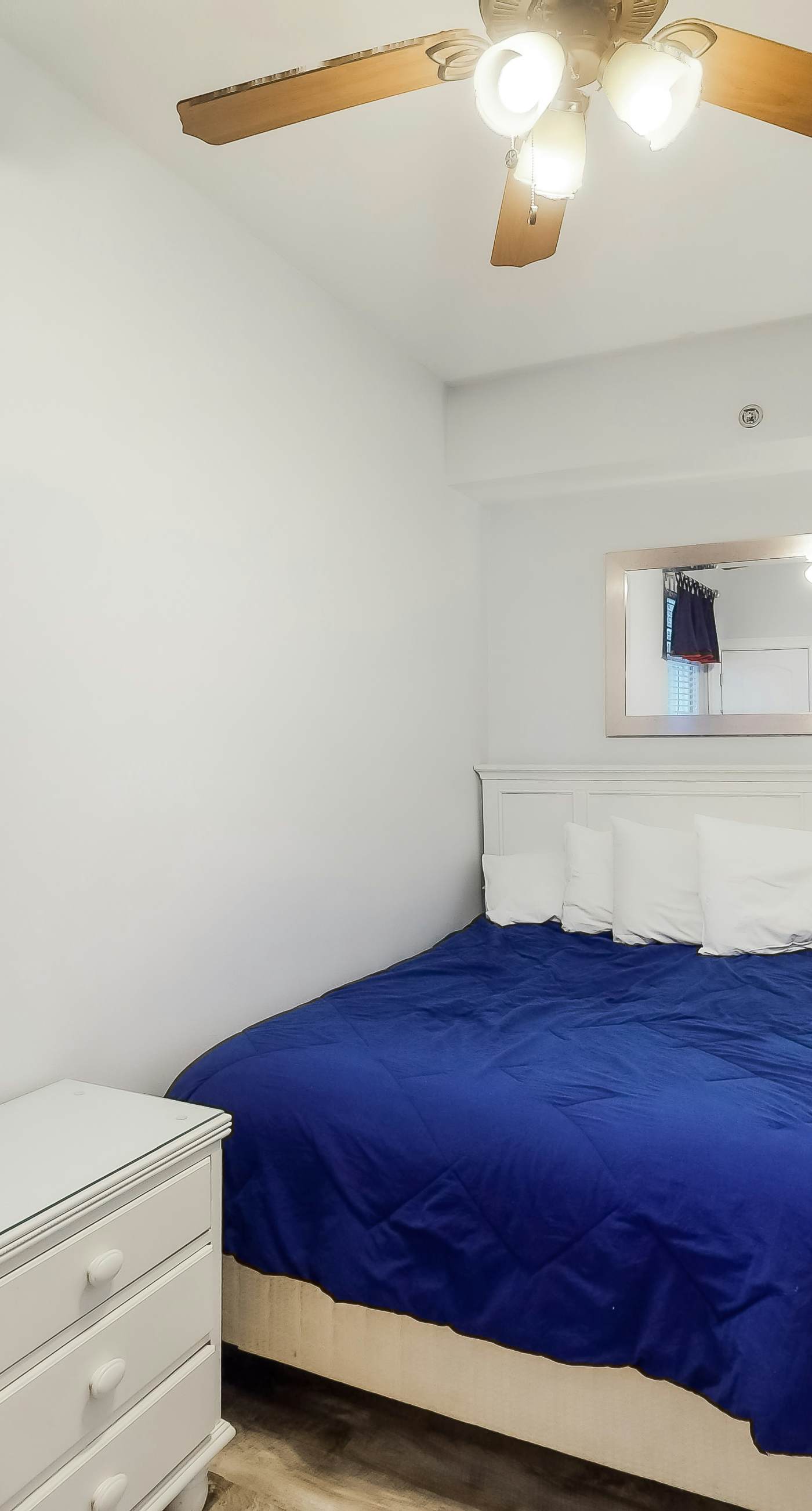 Azure 520 Floor Gulf Front Condo Fun Amenities, Nearby Shopping & Dining