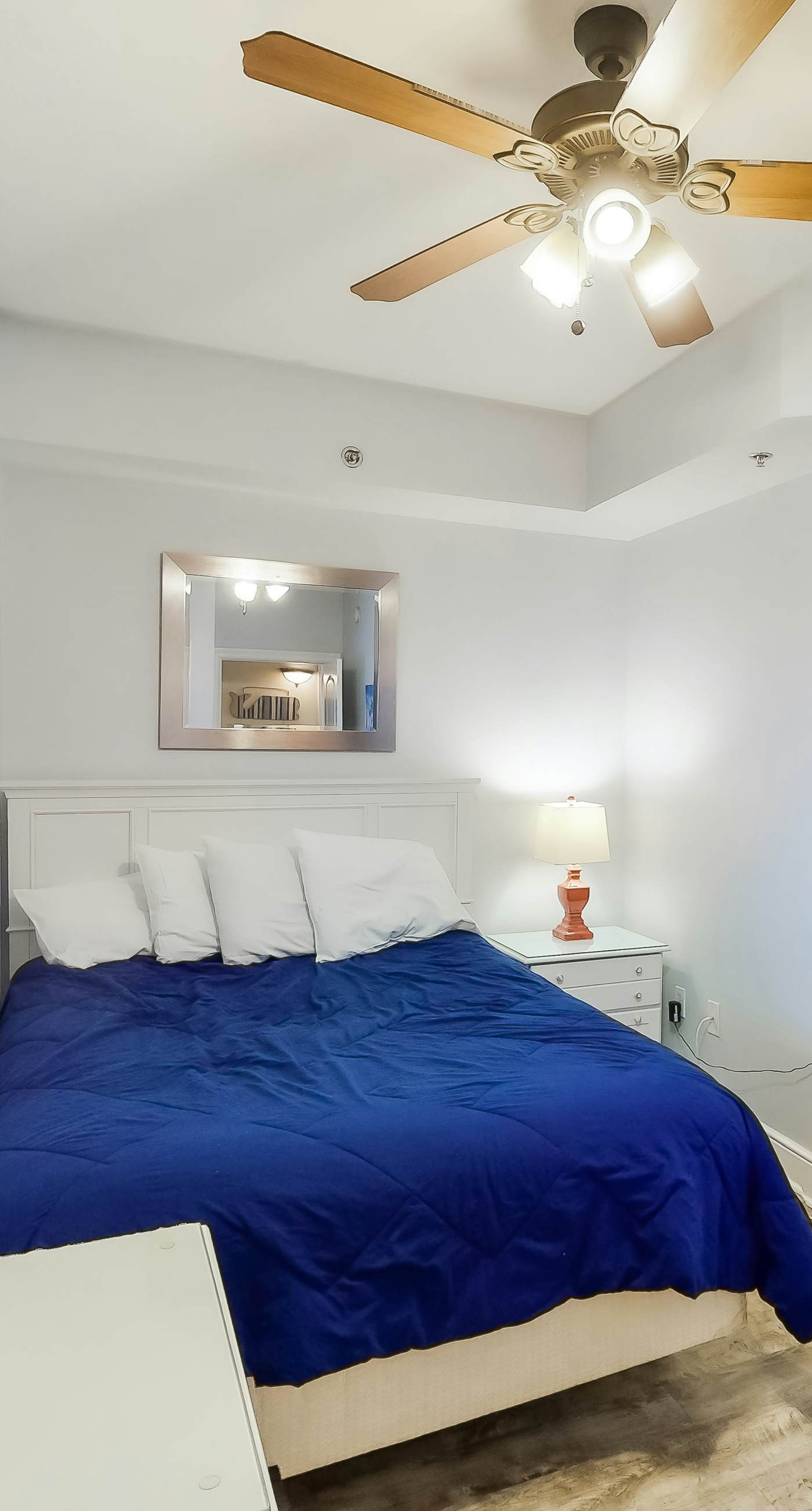 Azure 520 Floor Gulf Front Condo Fun Amenities, Nearby Shopping & Dining