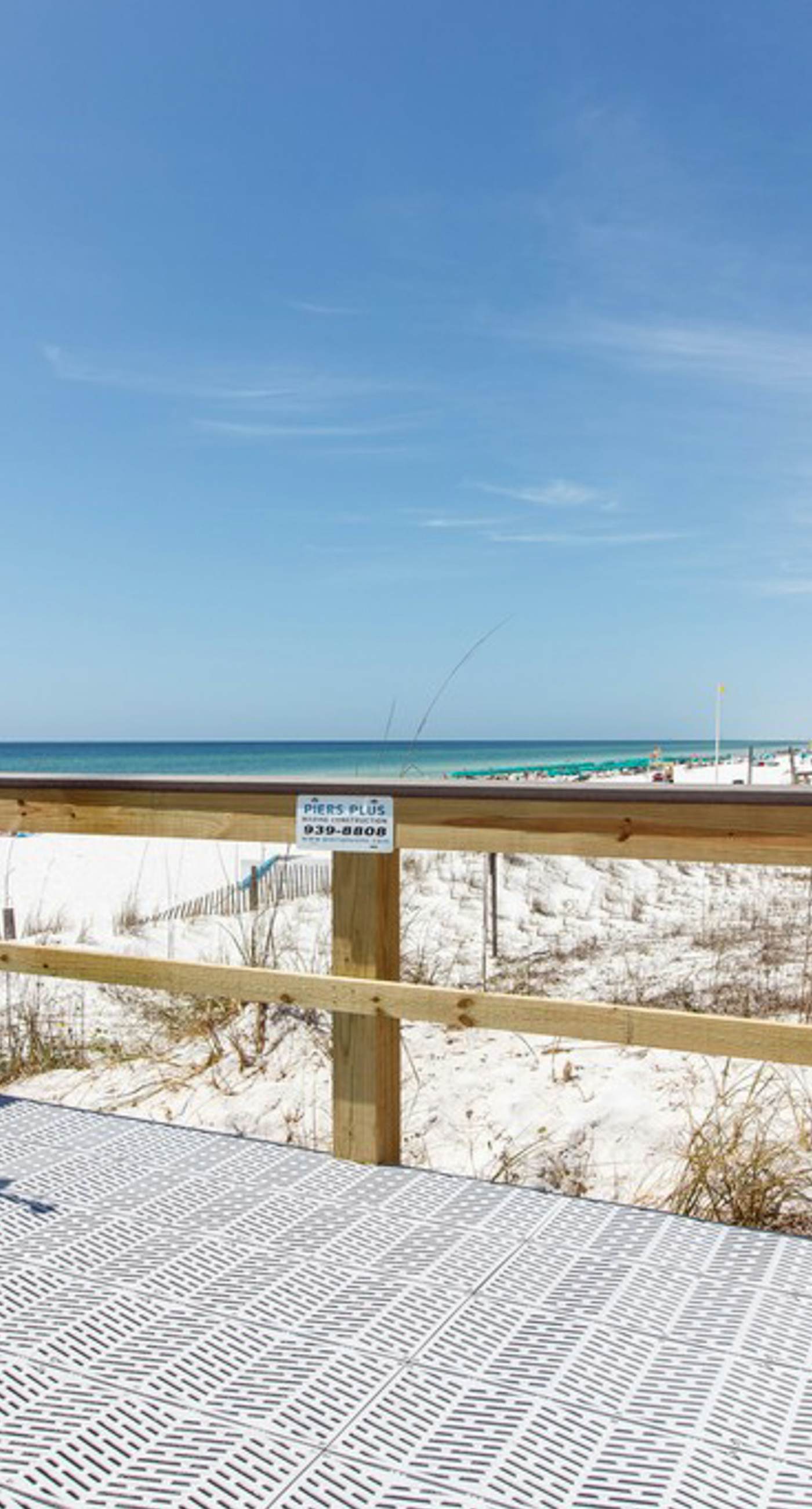 Azure 520 Floor Gulf Front Condo Fun Amenities, Nearby Shopping & Dining