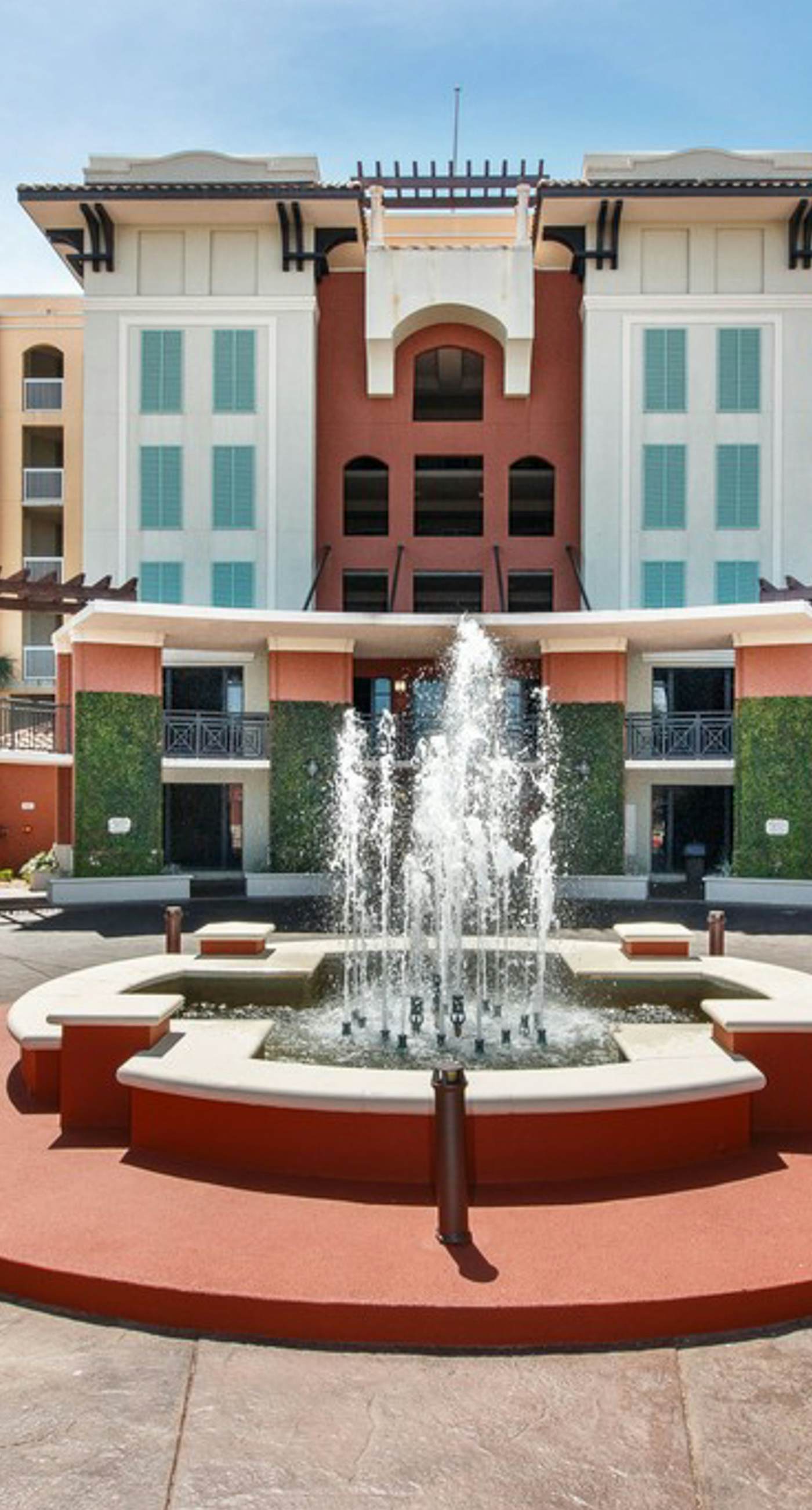 Azure 520 Floor Gulf Front Condo Fun Amenities, Nearby Shopping & Dining