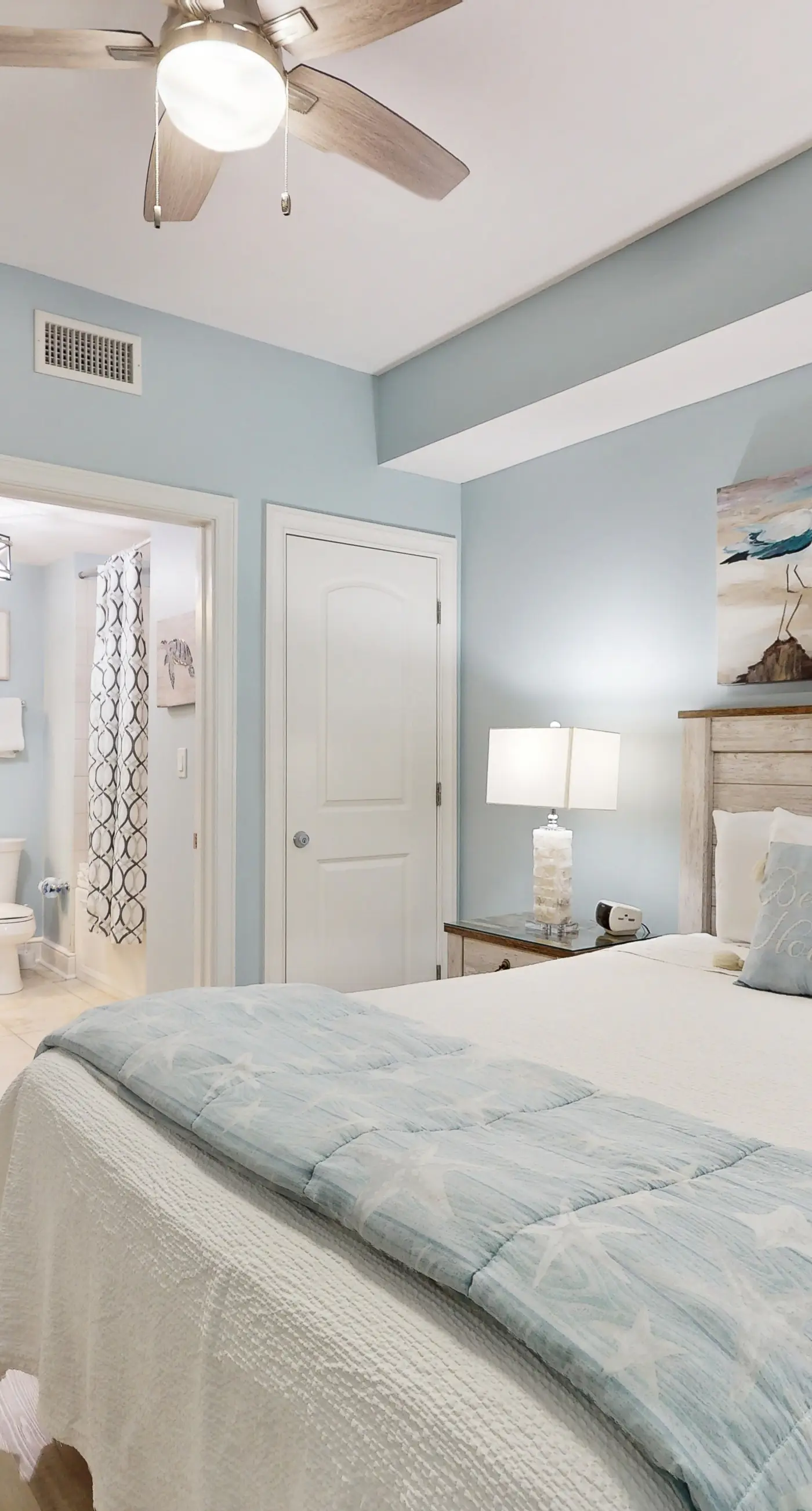 gulf front condo steps from the sand with shared pool,hot tub & more