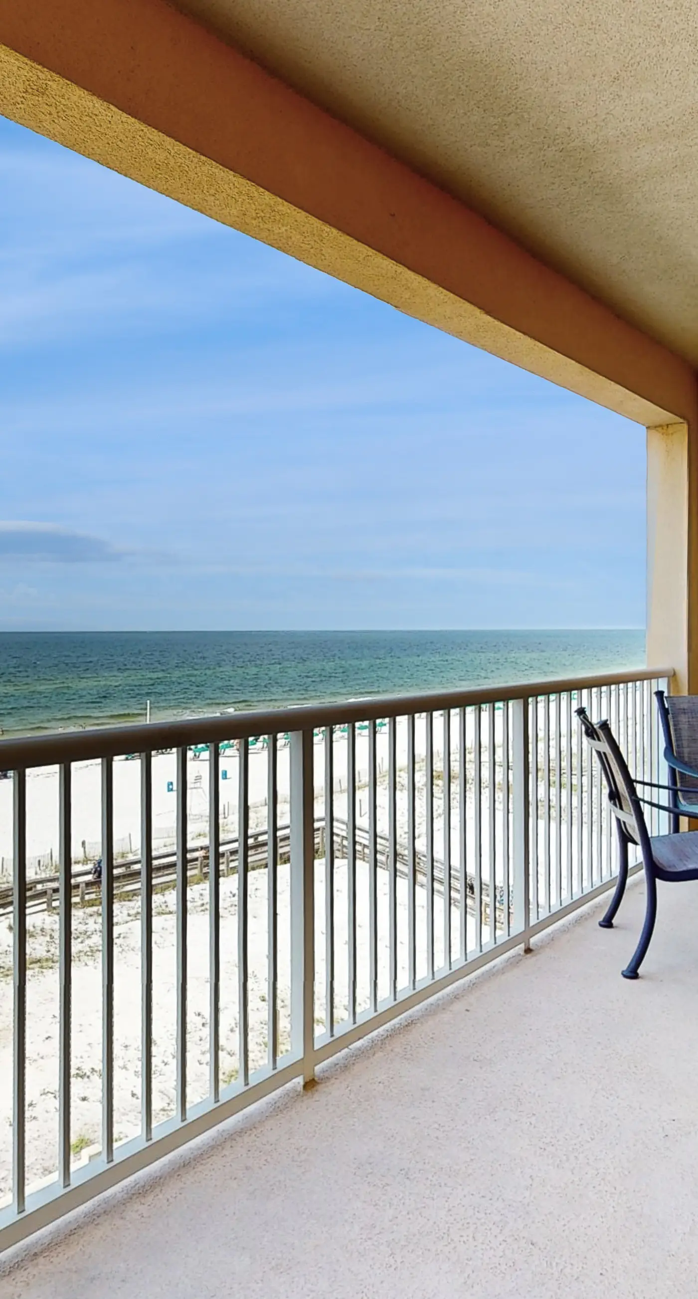 gulf front condo steps from the sand with shared pool,hot tub & more