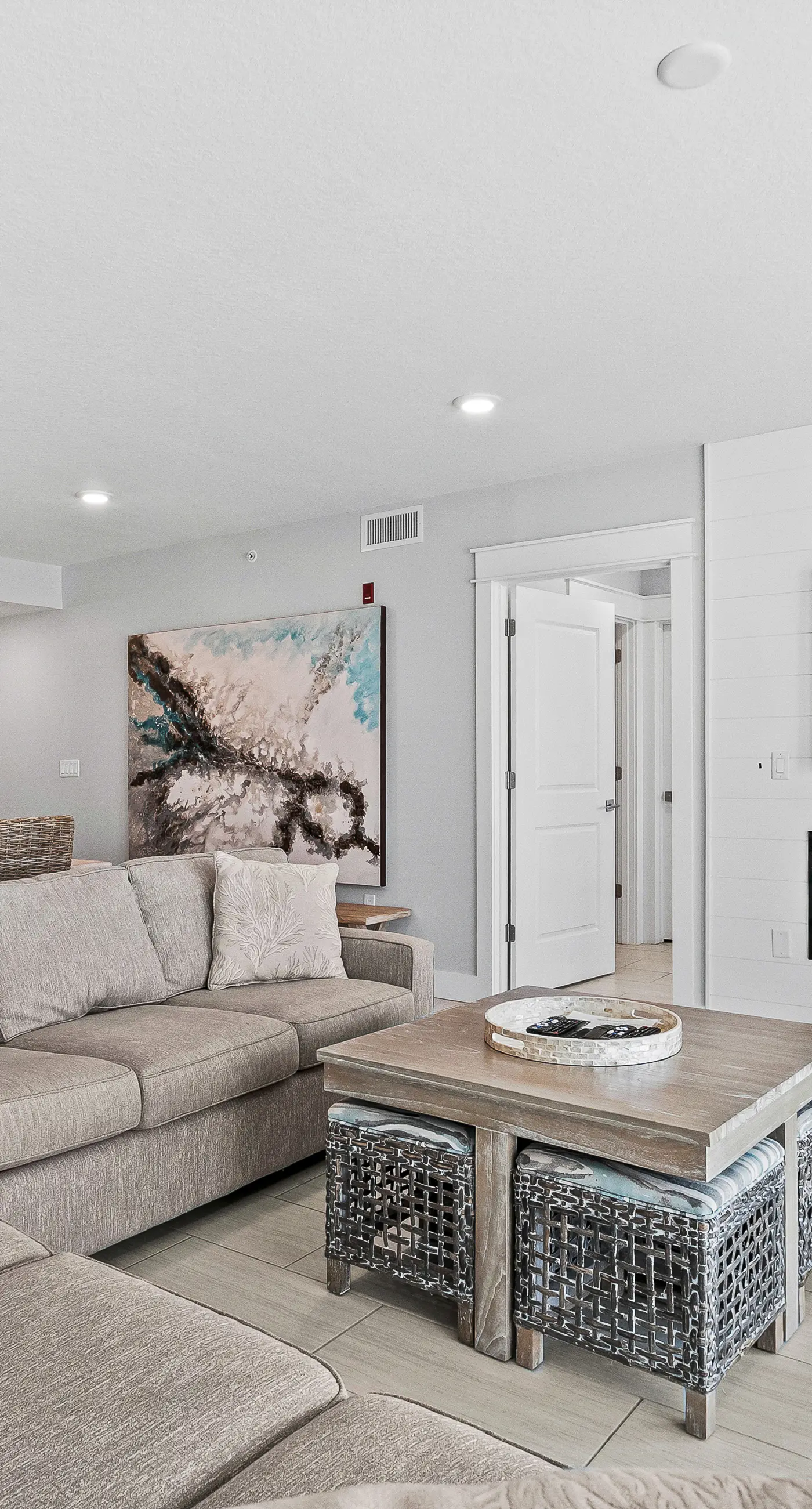 Blu 103 - Luxurious gulf-front condo with resort amenities - near entertainment