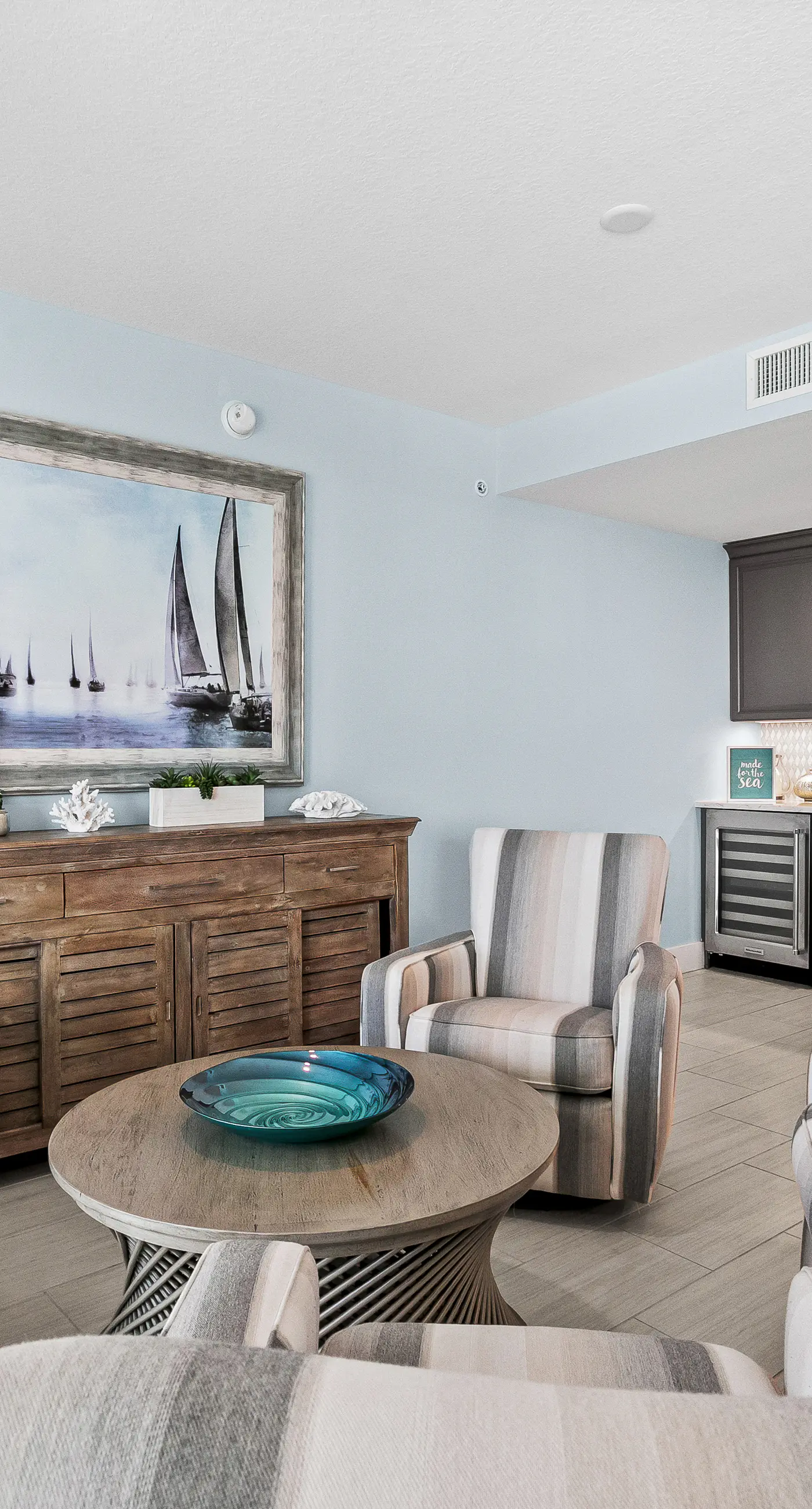 Blu 103 - Luxurious gulf-front condo with resort amenities - near entertainment